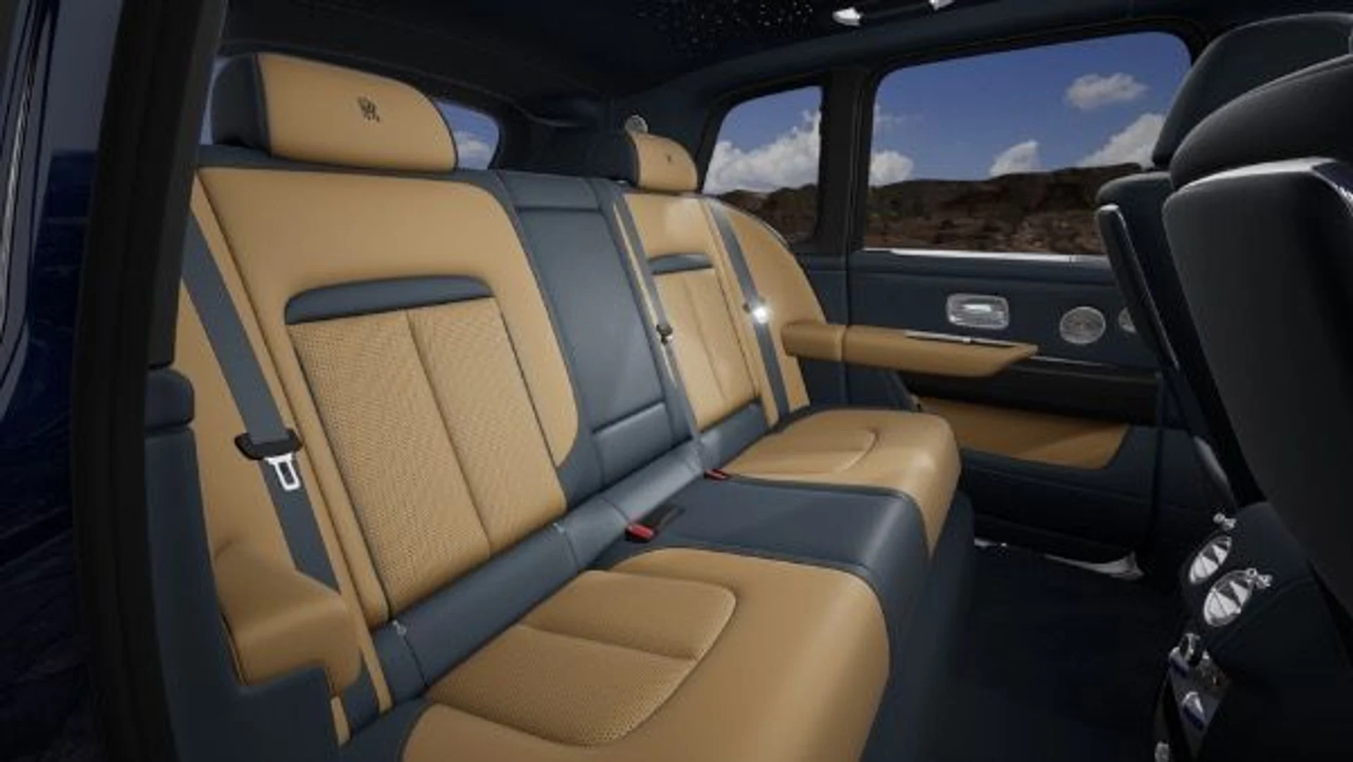 mph007_943321396_New_2026_Rolls_Royce_Cullinan_8e29f24af0