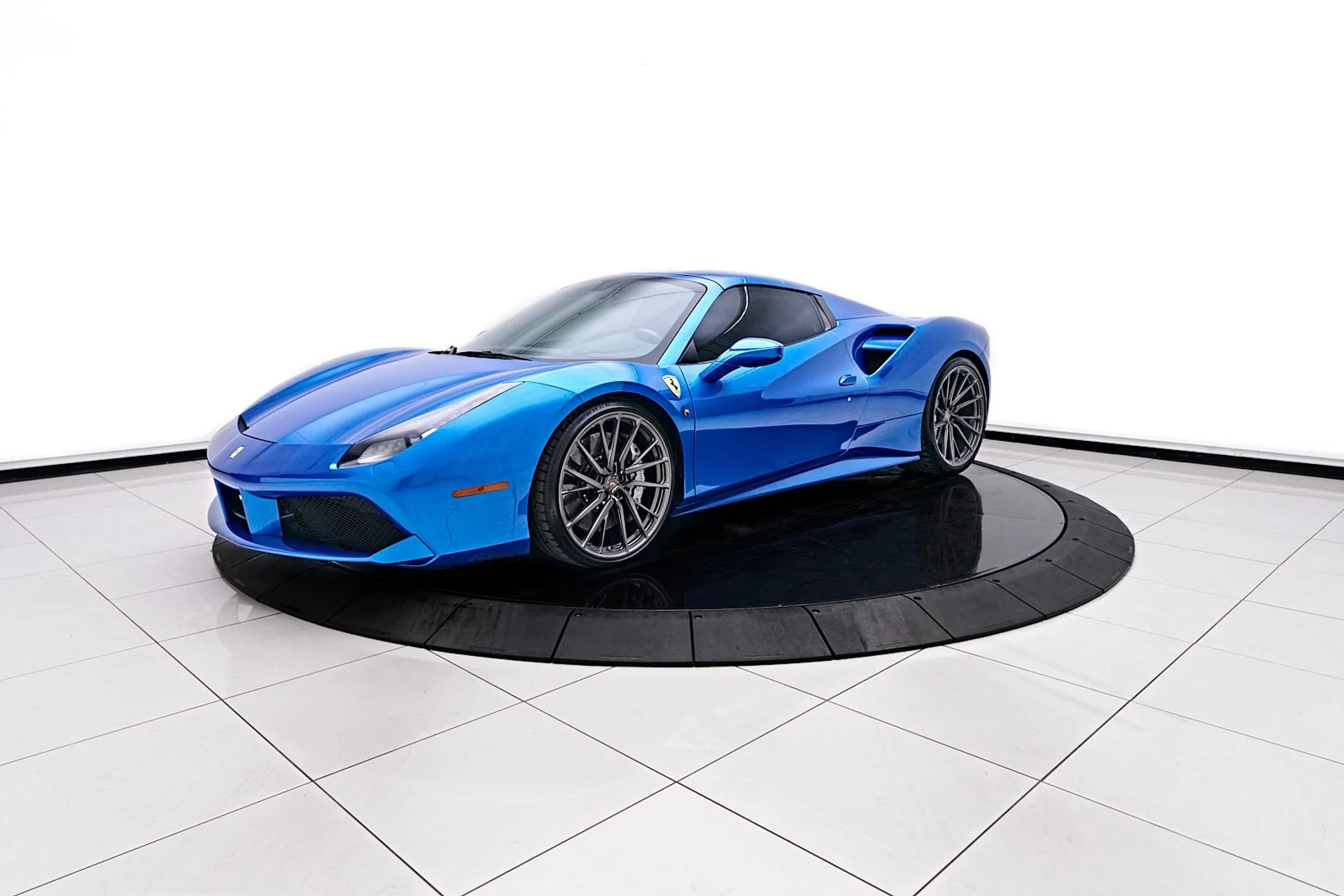 mph007_95459659_Used_2016_Ferrari_488_Spider_Base_1736016908_9ddba7e88d