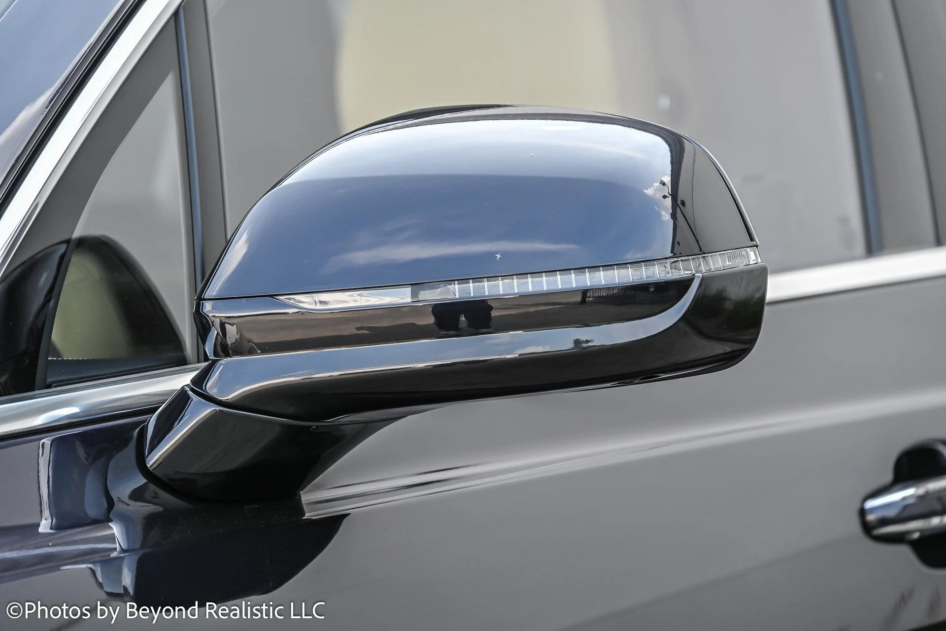 mph007_956603240_Used_2023_Bentley_Bentayga_EWB_1769853173_2924baccae