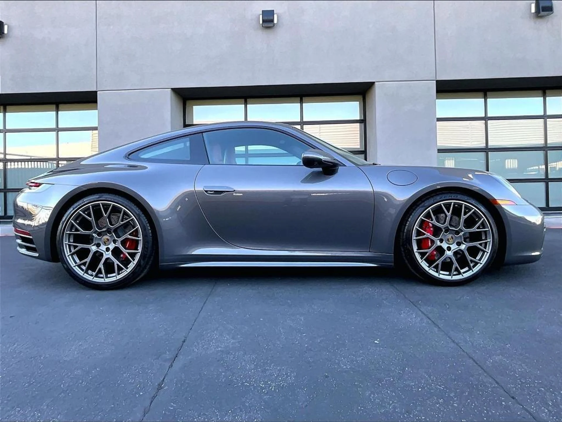 mph007_964993679_JS_8_Dc_vw_L_Ivzsz_Qb4_A_Pet_U_BU_33b7532792