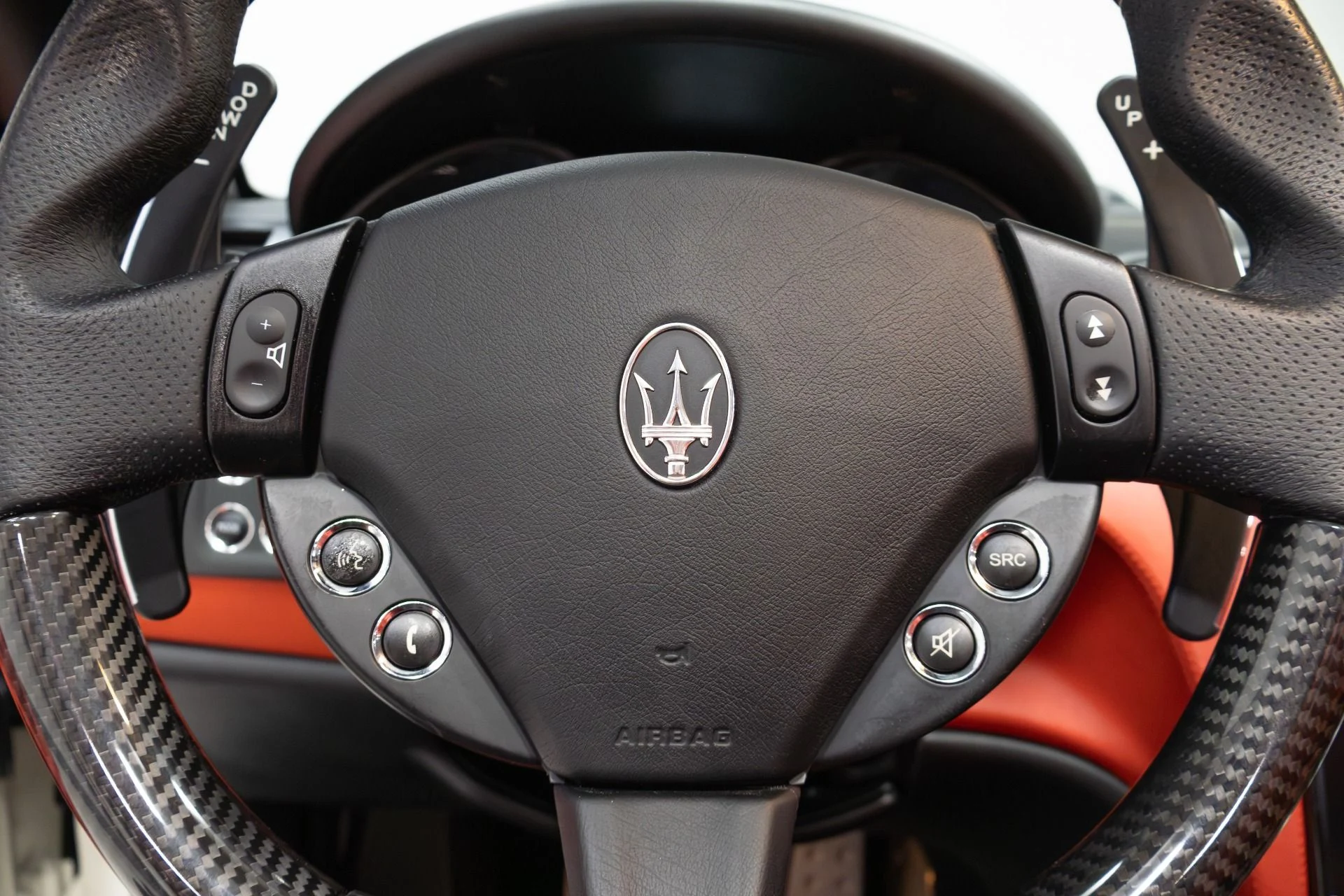 mph007_967023548_Used_2018_Maserati_Gran_Turismo_1761598740_bb65e2ec18