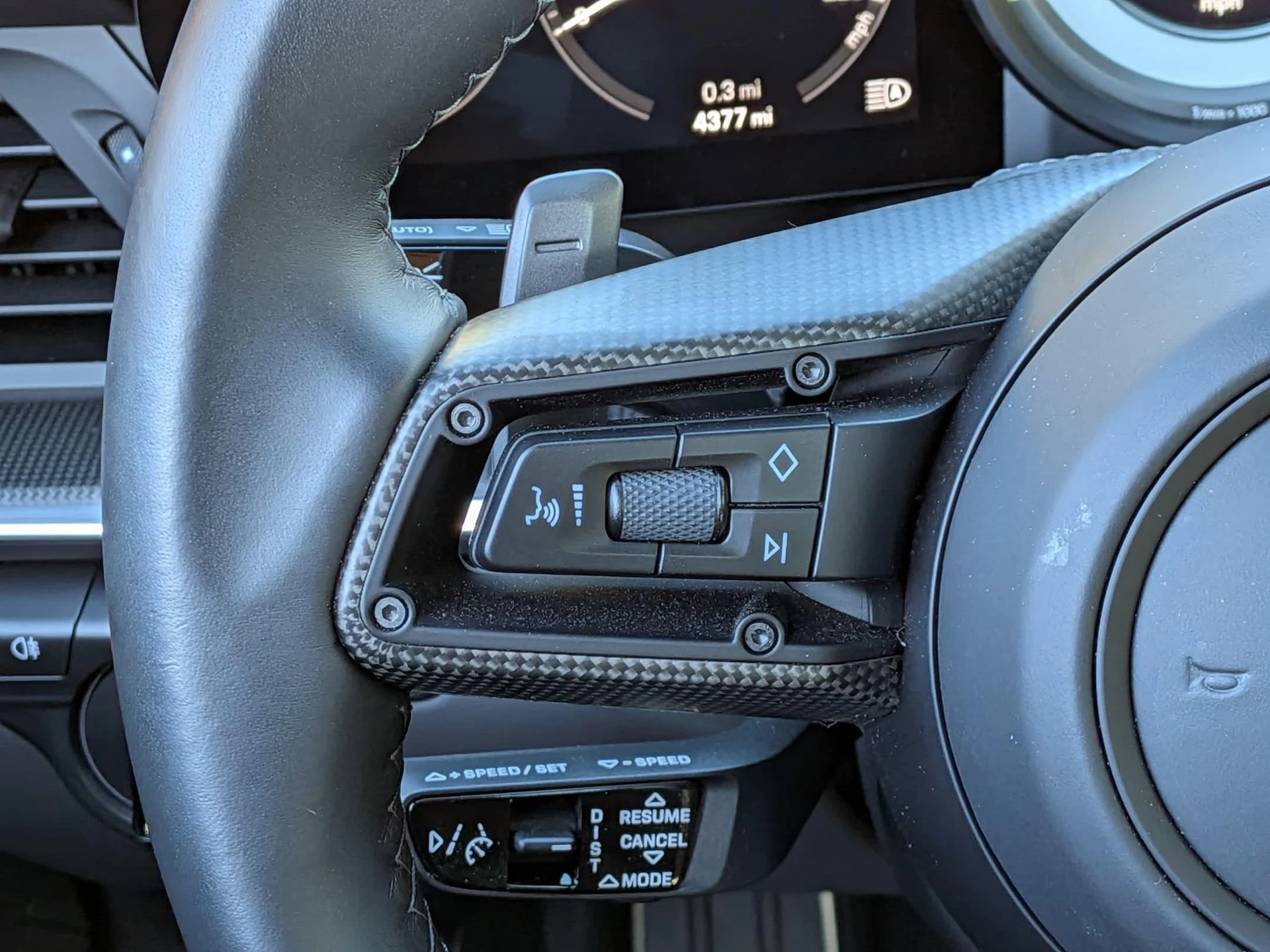 mph007_972653667_1b6fdecfb3d9402c75267772ca0f663cx_b24d619b03