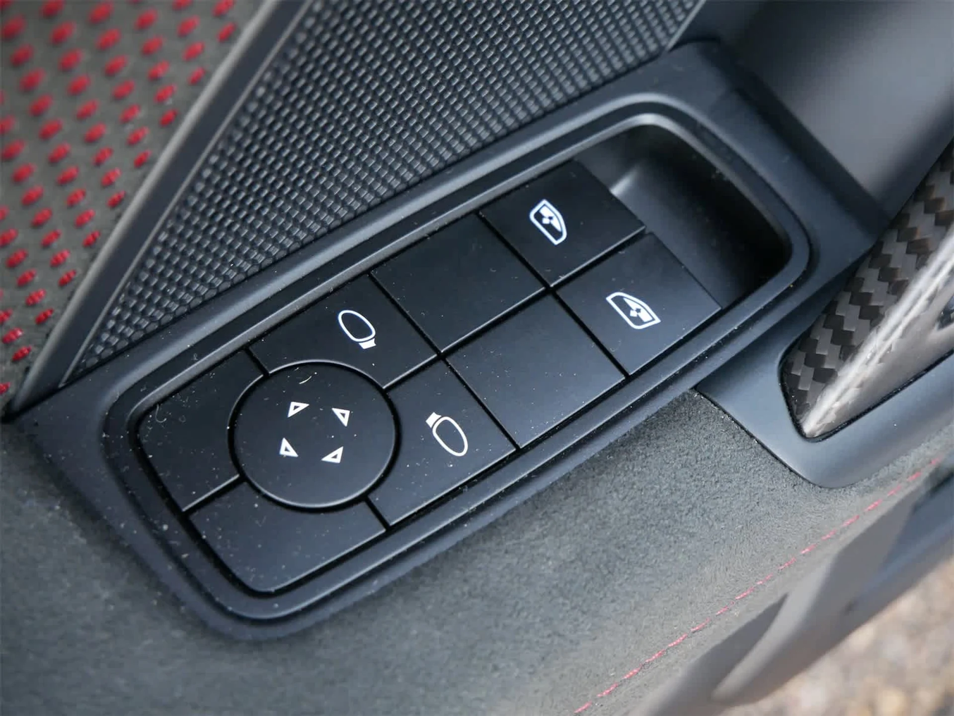 mph007_97805900_e14b23e2ff60f996e63c61116745a525_8b6848f84b