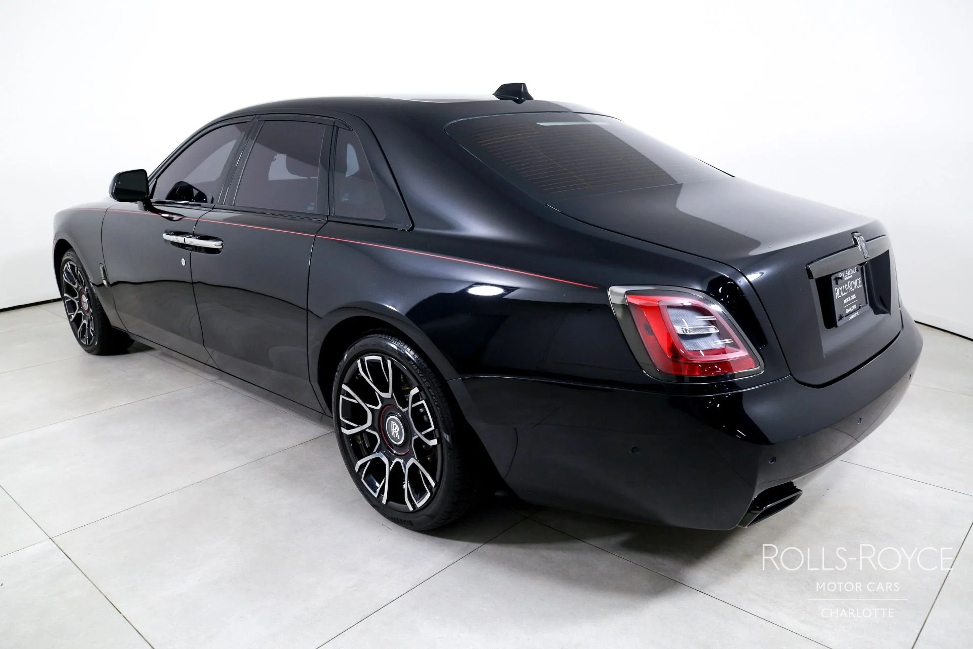 mph007_980447084_Used_2022_Rolls_Royce_Black_Badge_Ghost_1749920744_d7048dd8d5