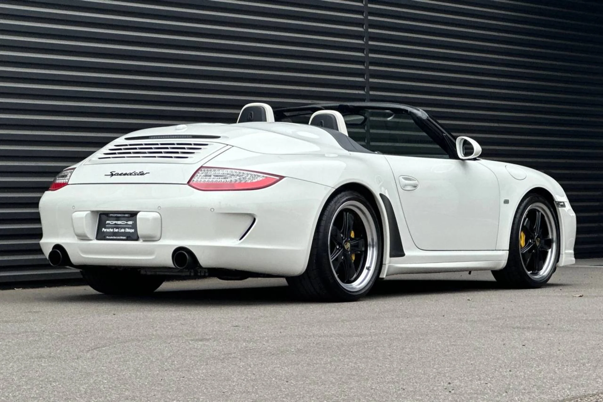 mph007_981241936_1280_f3d044c856