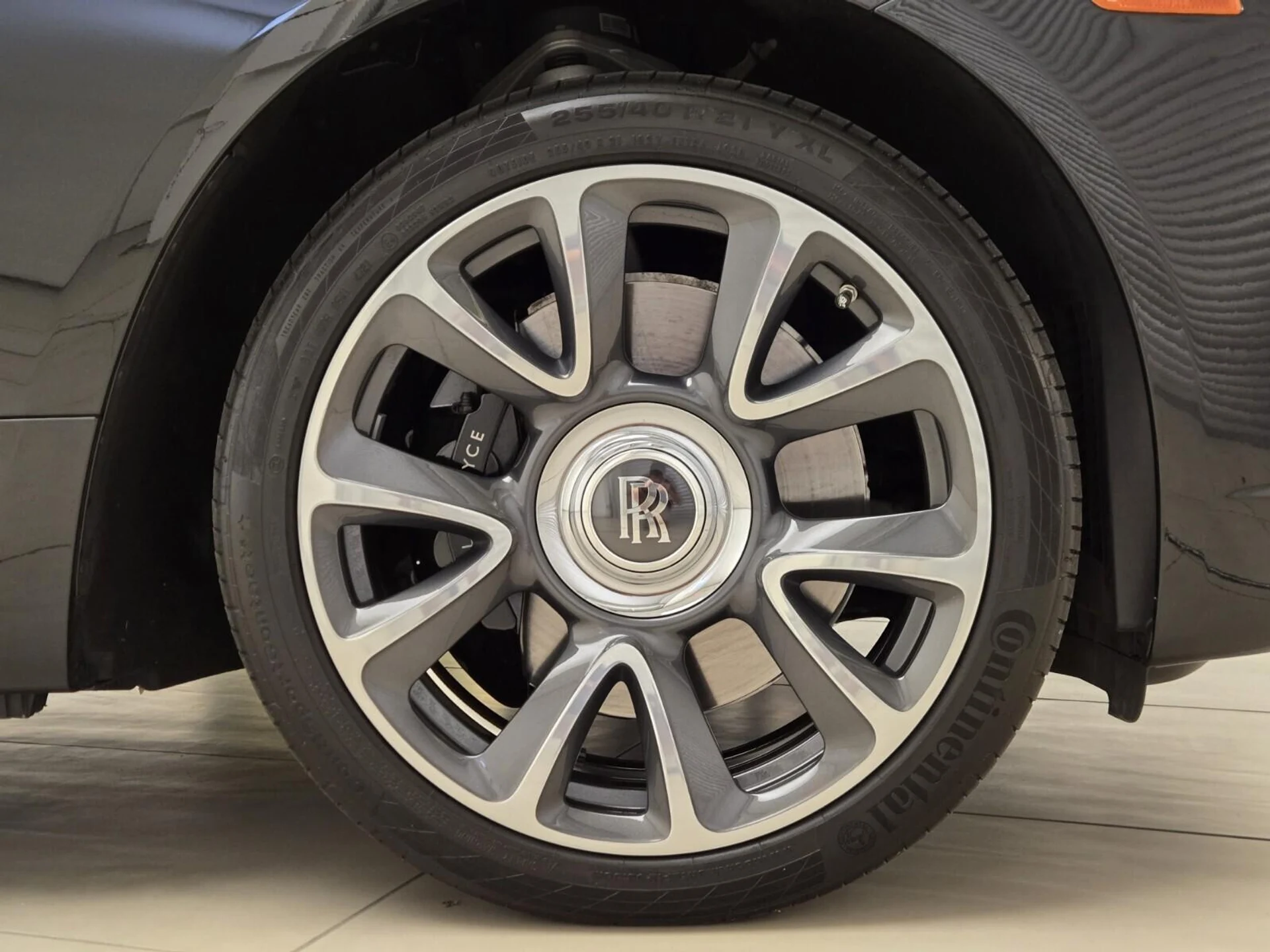 mph007_986320134_Used_2018_Rolls_Royce_Wraith_1755931417_ffe84050ef