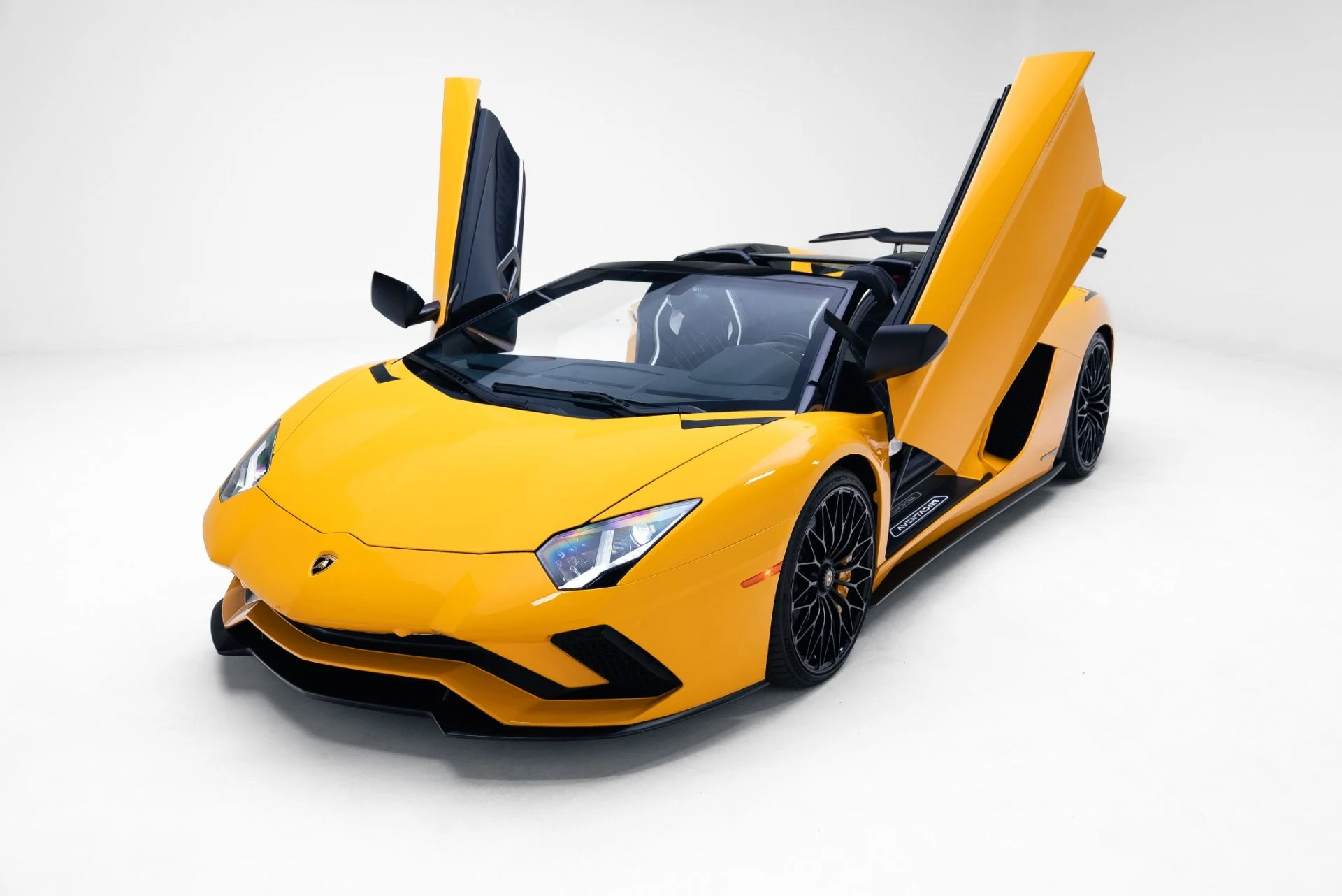 mph007_988174152_Used_2018_Lamborghini_Aventador_Roadster_LP_740_4_S_1767990844_472f20481b