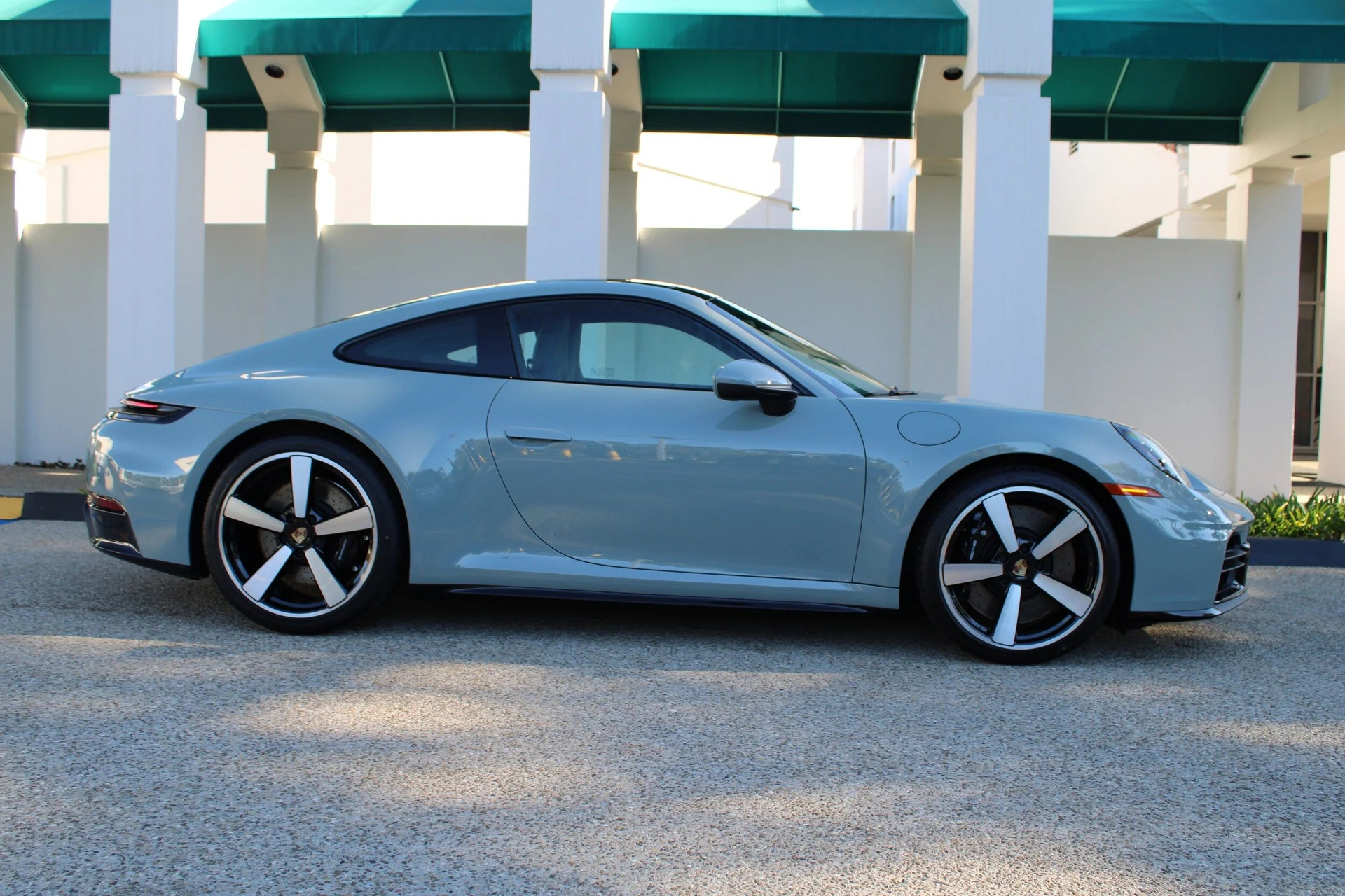 mph007_991465482_4ee56cba9b211a9f1934bbb8309b0e22x_f7061c5715