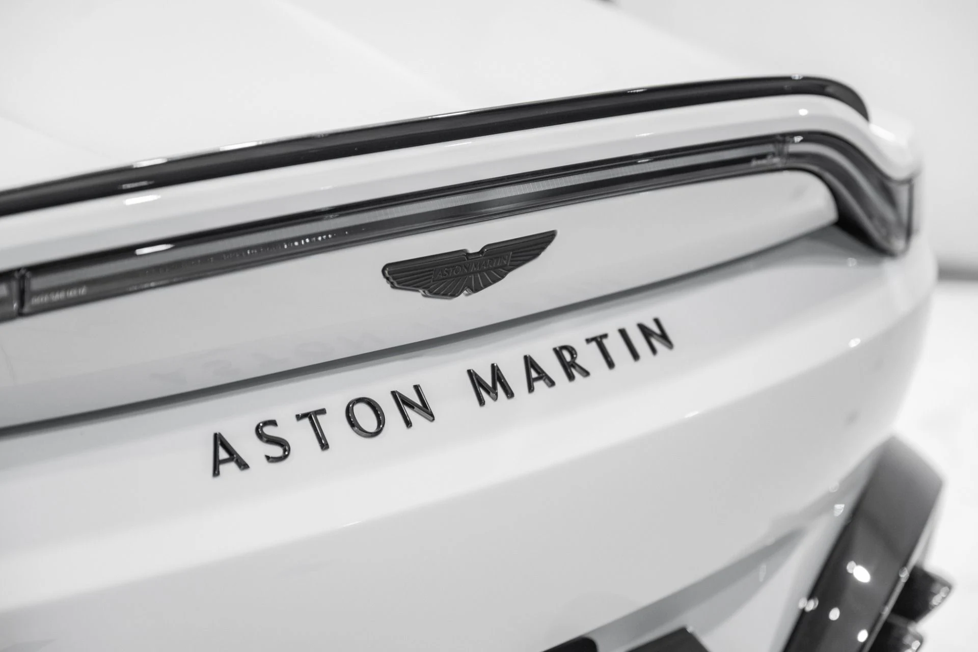 mph007_993324169_New_2026_Aston_Martin_Vantage_S_Roadster_1786373251_3a2053aac2