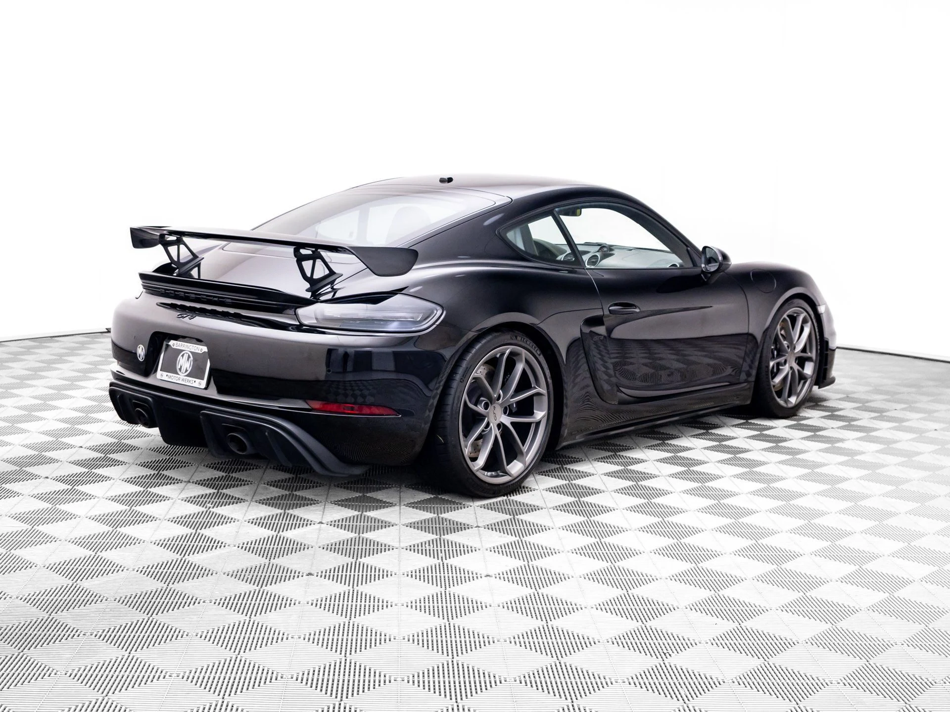 mph007_993635860_d58f77cb47ce7b5410a06246f323651dx_608269d290