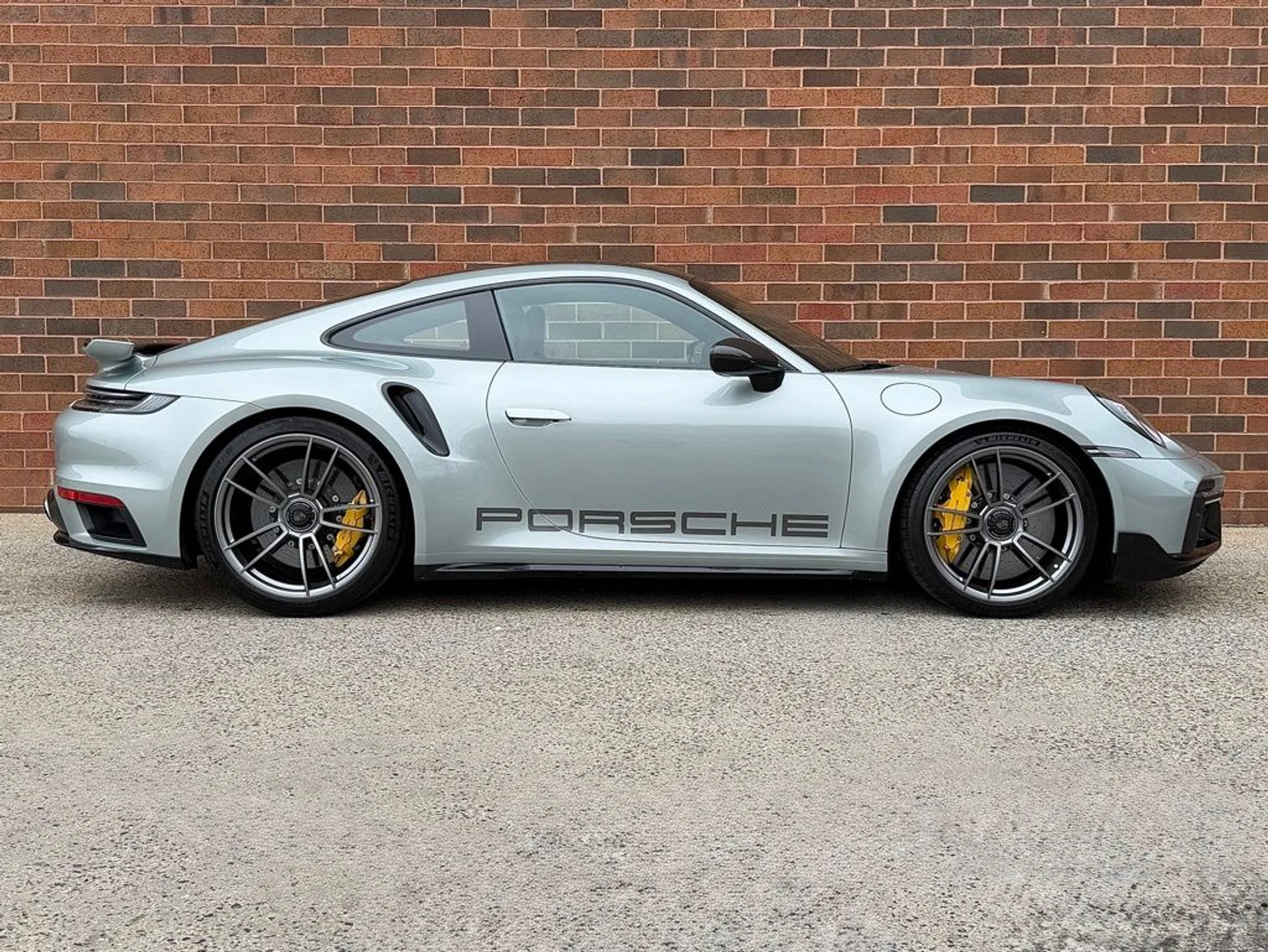 mph007_999010993_409fe8abd23fc2c8a440baa5e304f80bx_a3f822e49f