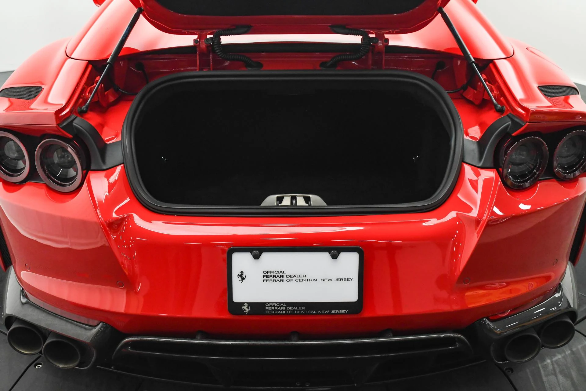 mph007_999080621_Used_2021_Ferrari_812_GTS_1753257386_21b2ff905f