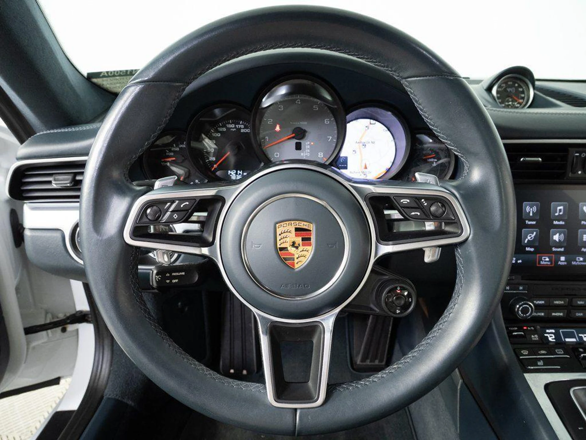 mph008_1000817787_Zz_Vu_F3f_Hzk_EN_Ej_La_8_Oky_U_Tunk_69016c4e68