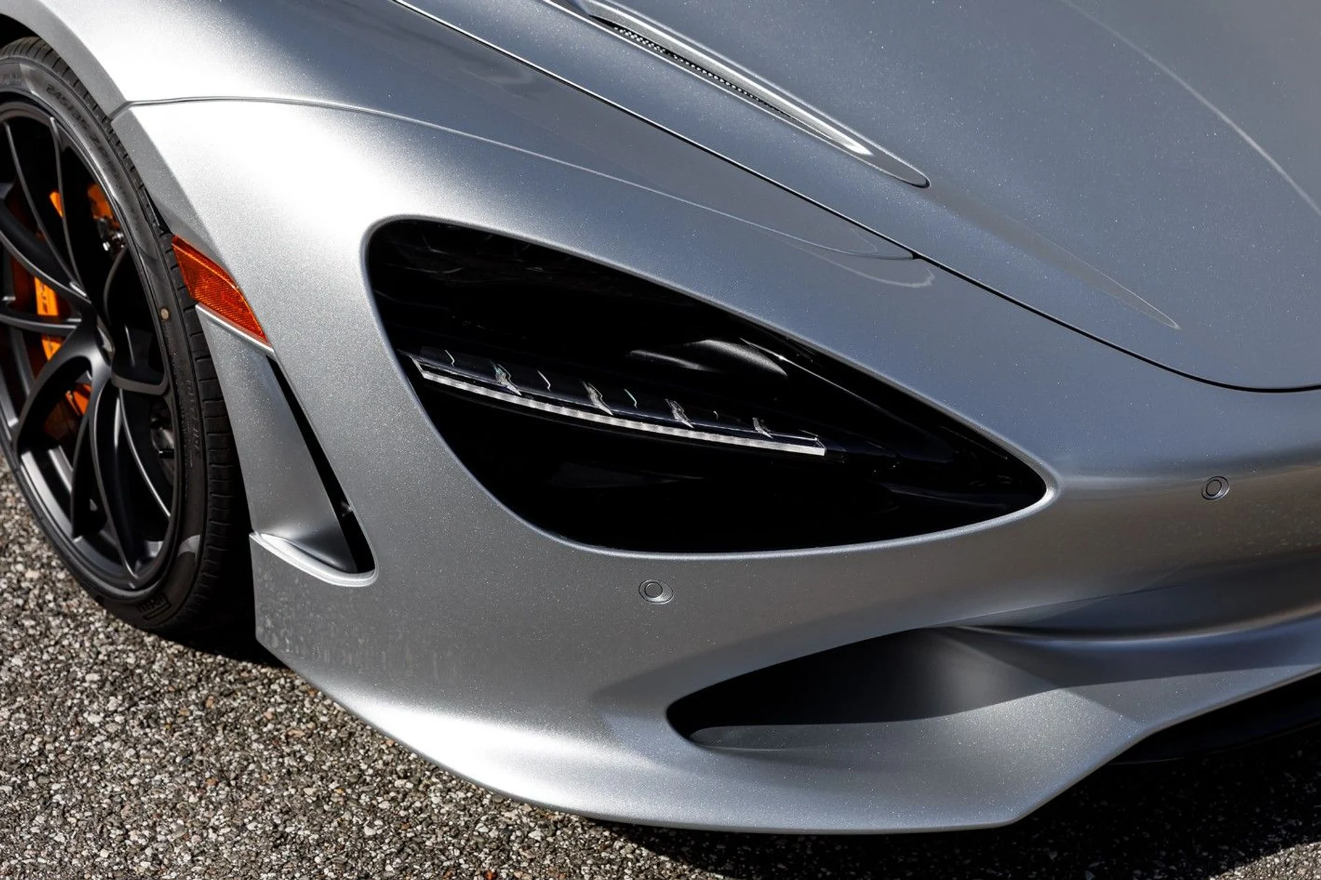 mph008_1008690067_633_p9_l_0b7bdb6a46