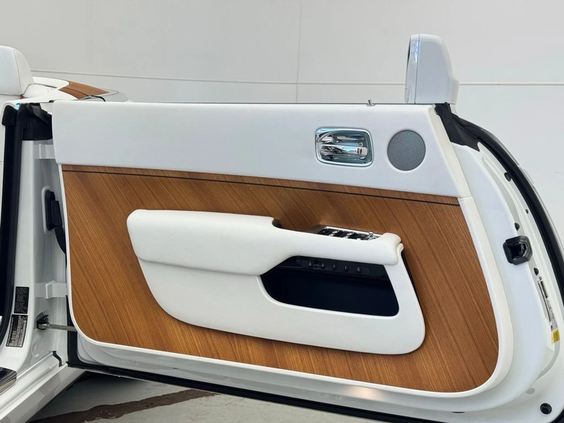 mph008_1016906127_djudqub59bkh4r0901y2ue0epi7u_2a092a74ce