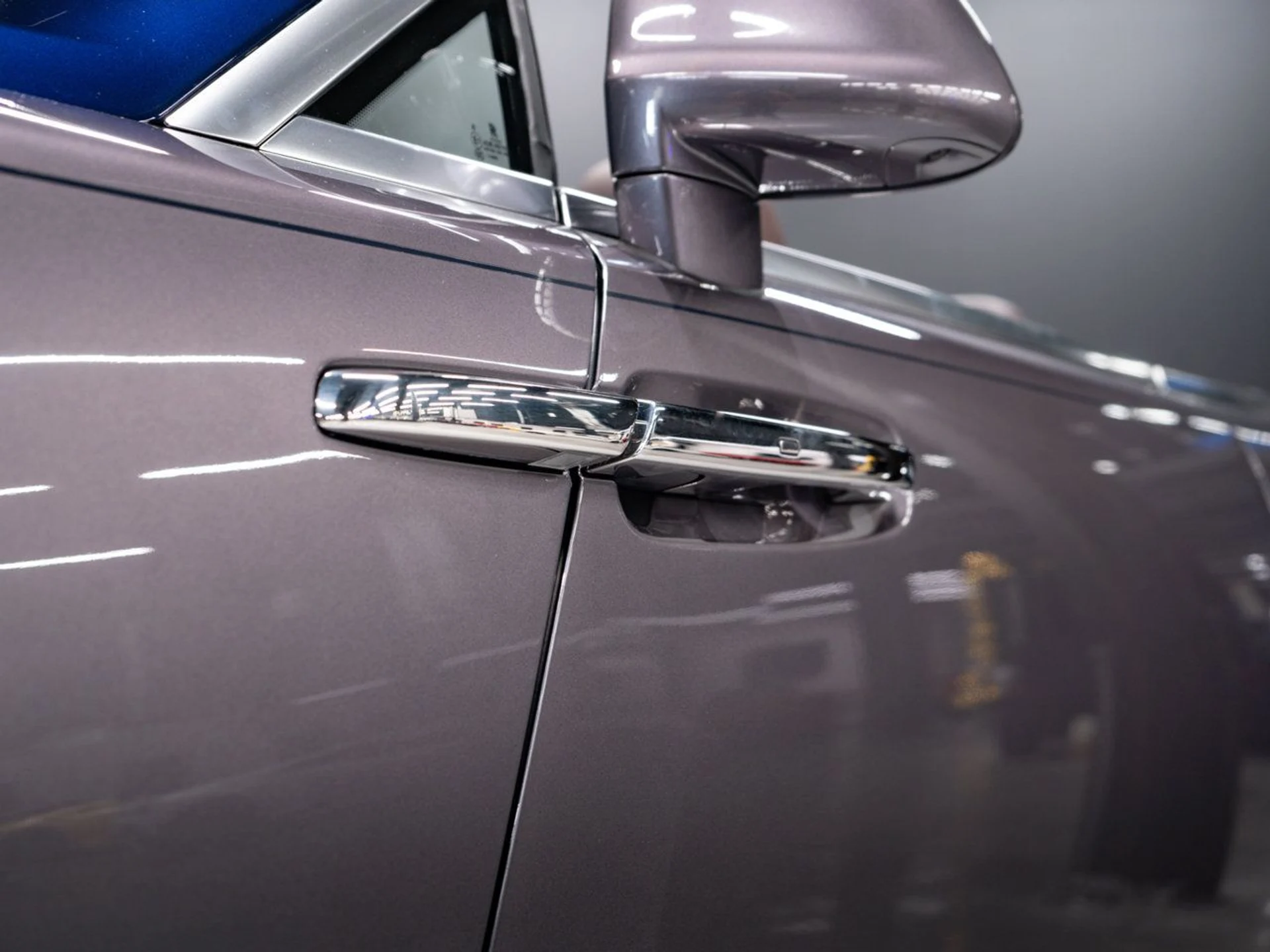 mph008_101779815_rolls_royce_dawn_2016_ea3bd947b2