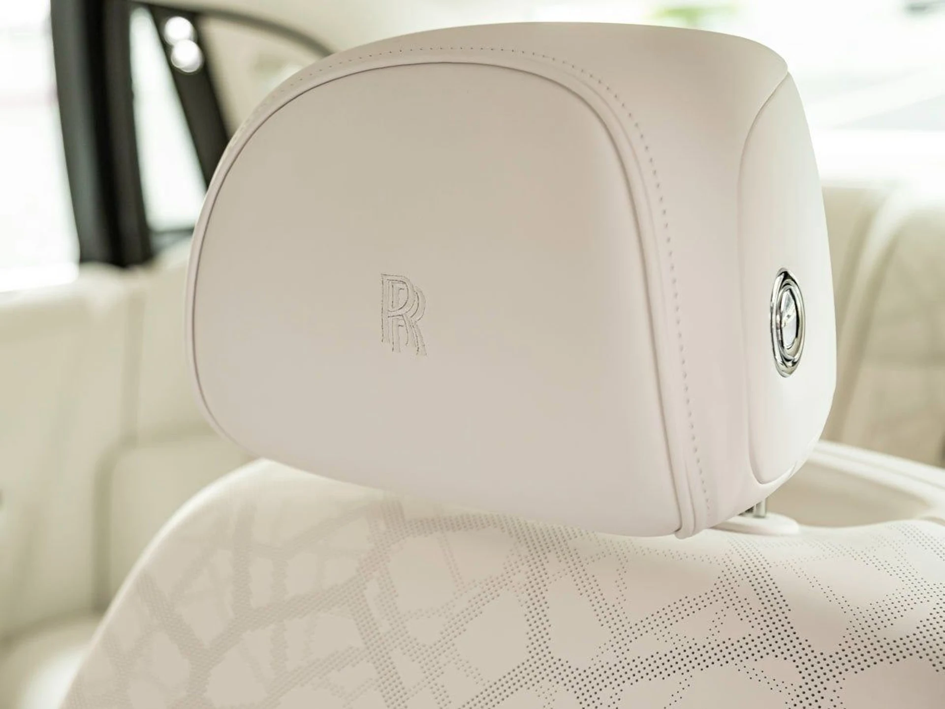 mph008_1019374775_9_9e52883bd9