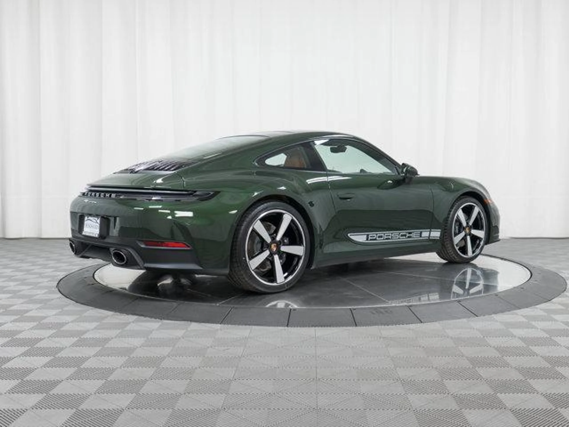 mph008_1025636494_VL_Rhb_Z_Lv2f_S_Xh_D_Ku09yf_HG_Lf_Ro_b21eda2102