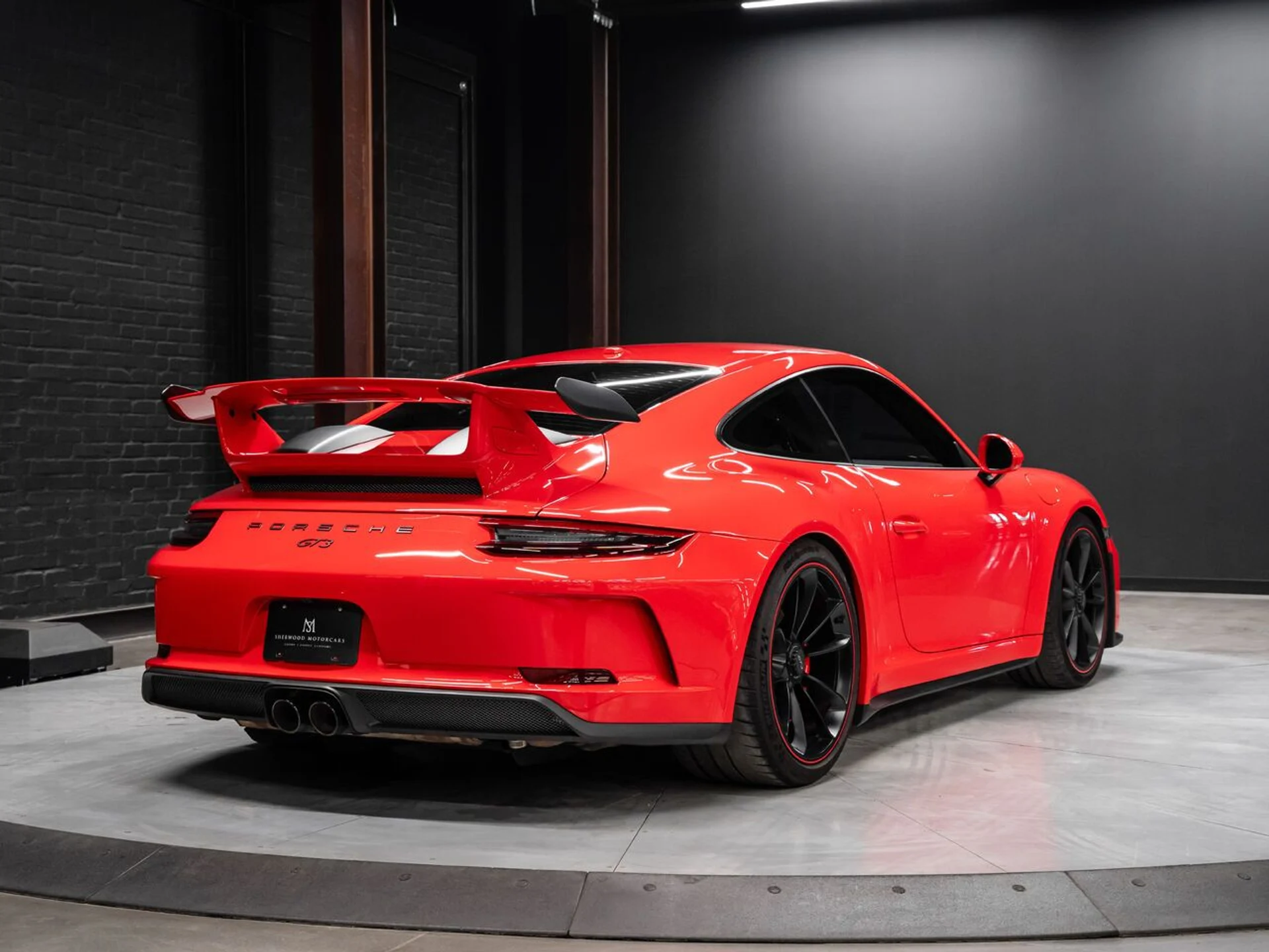 mph008_1029780976_porsche_911_2018_a2579feb13