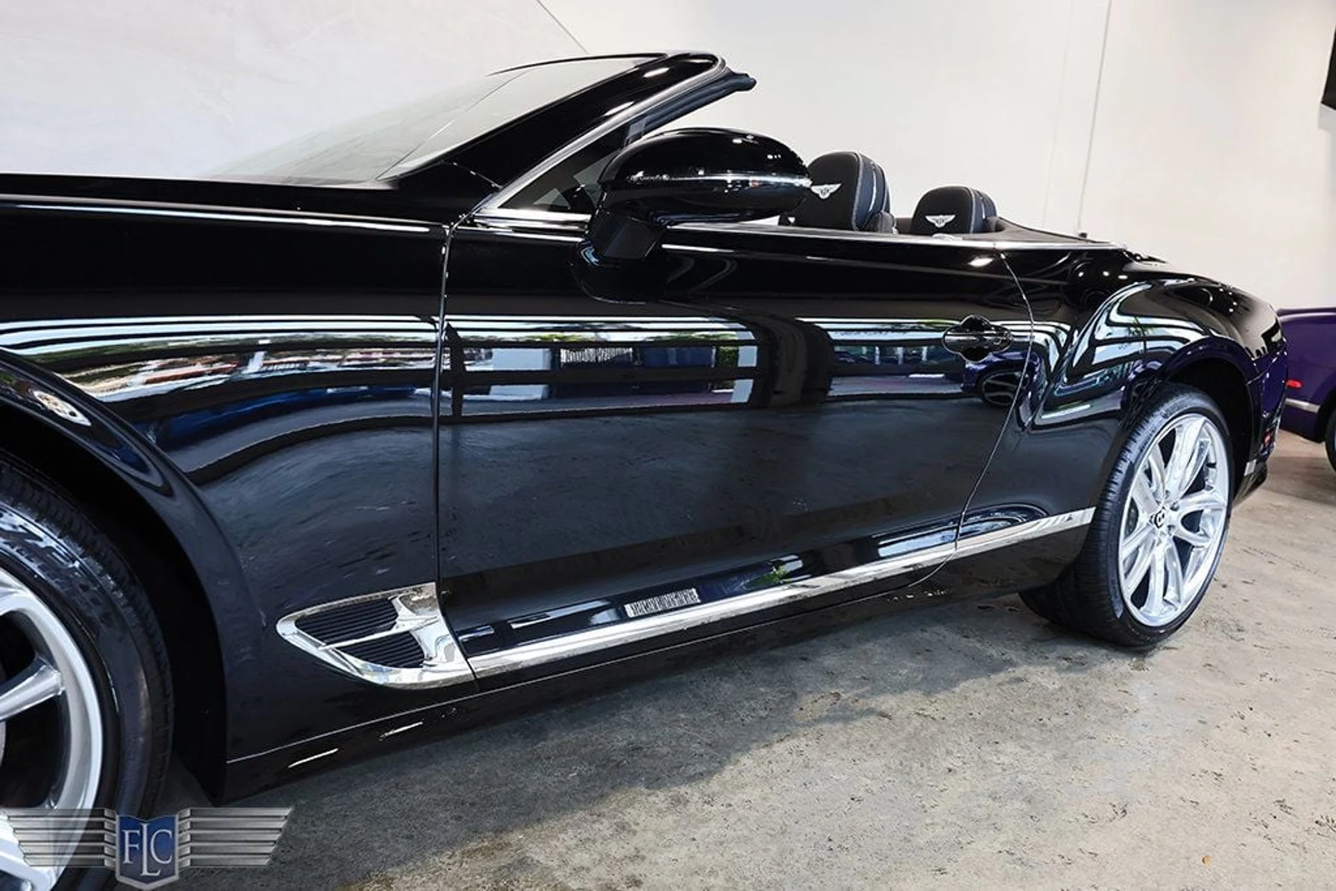 mph008_1031677510_used_2022_bentley_continental_gtcv8mullinerconvertible_9689_22970433_9_1024_c238bed9a2