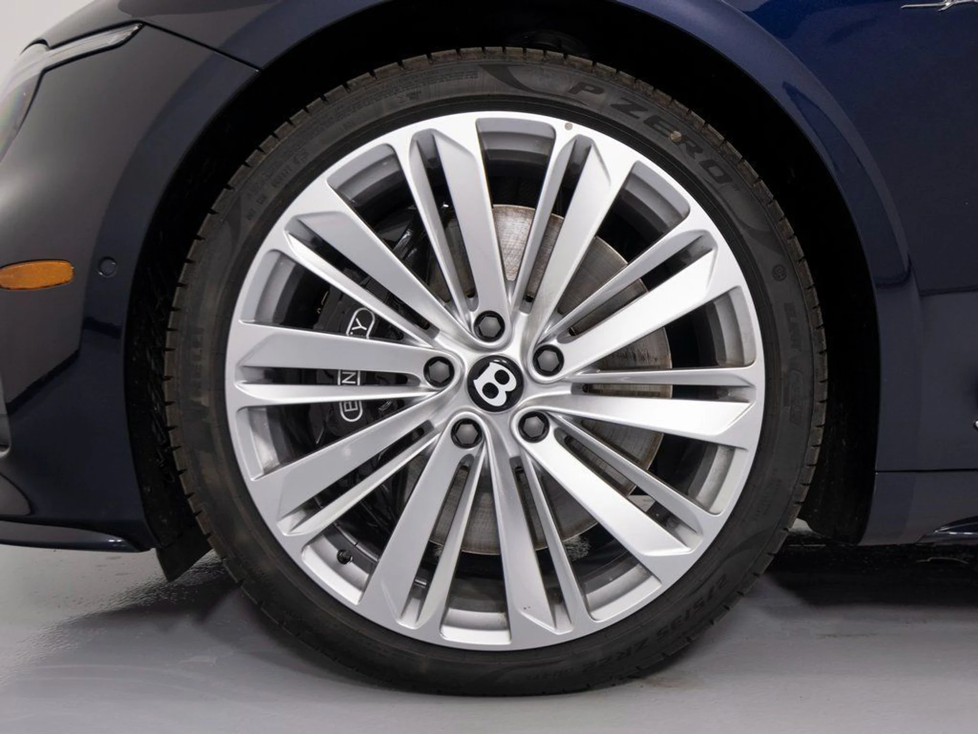 mph008_1045761630_8bf03d2486a3ceaea9616120485609d8x_3b52233127