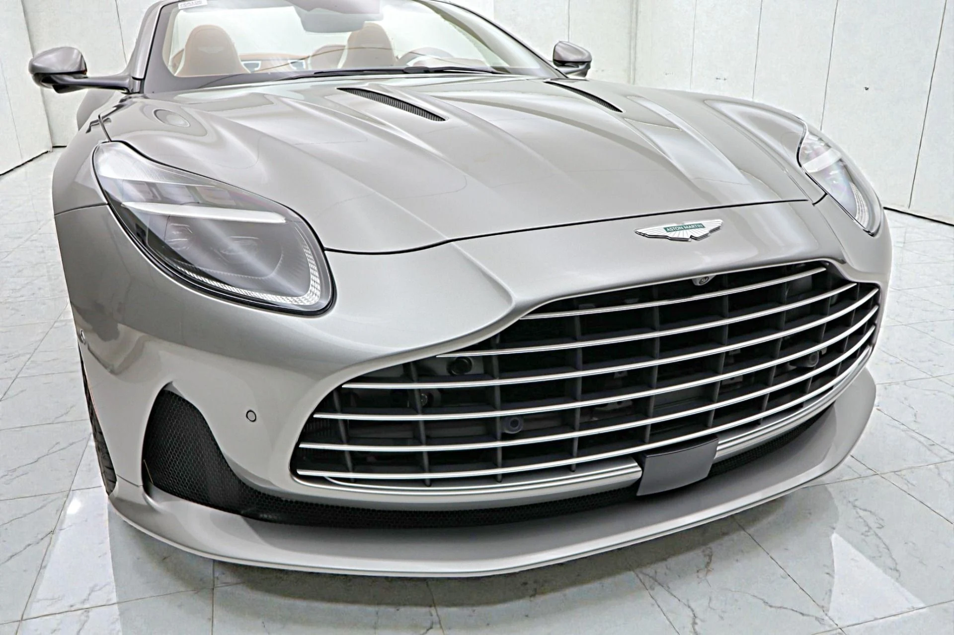 mph008_1055893127_New_2026_Aston_Martin_DB_12_Volante_44219cbadb