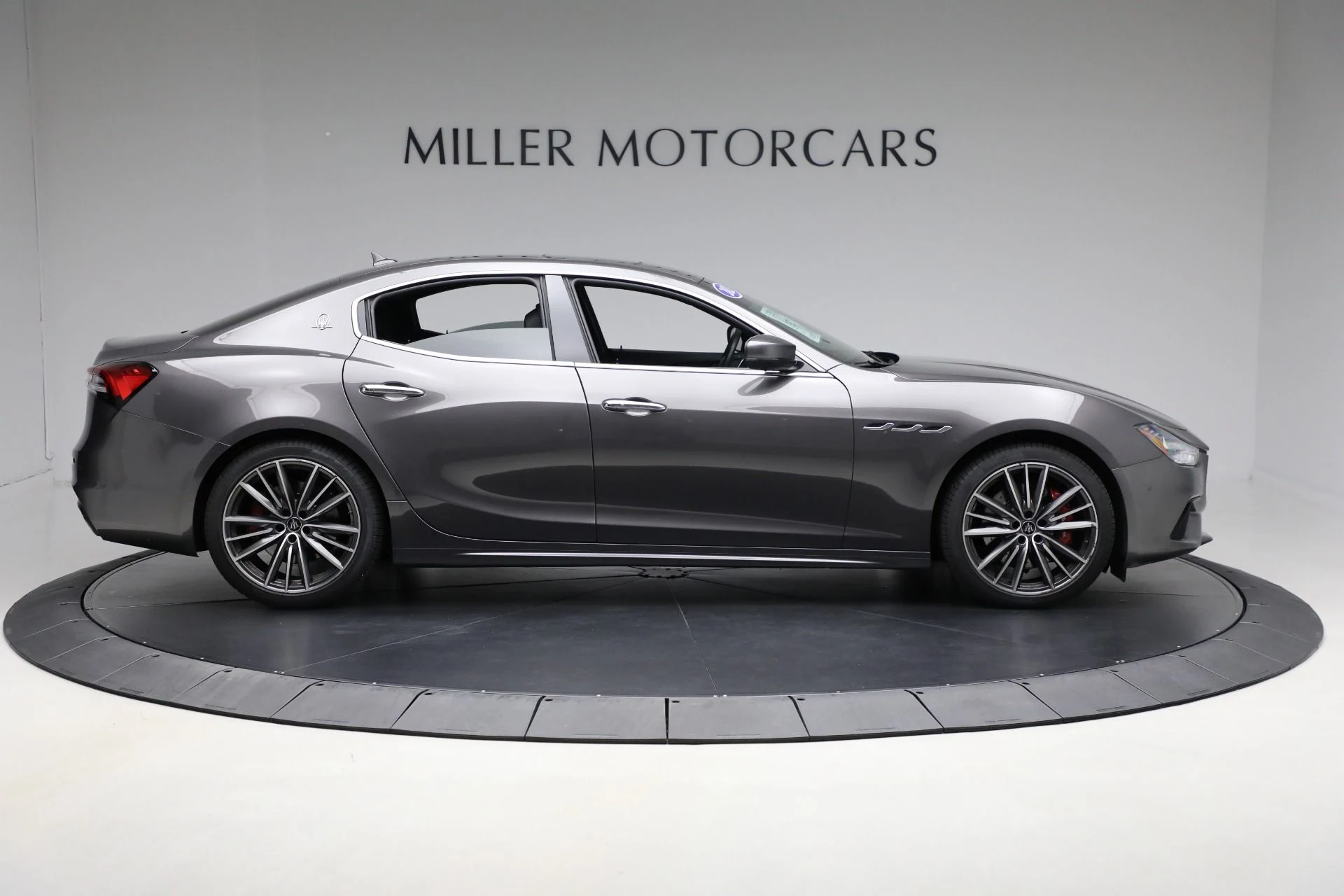 mph008_1056531617_Used_2021_Maserati_Ghibli_S_Q4_c9958cbfb4
