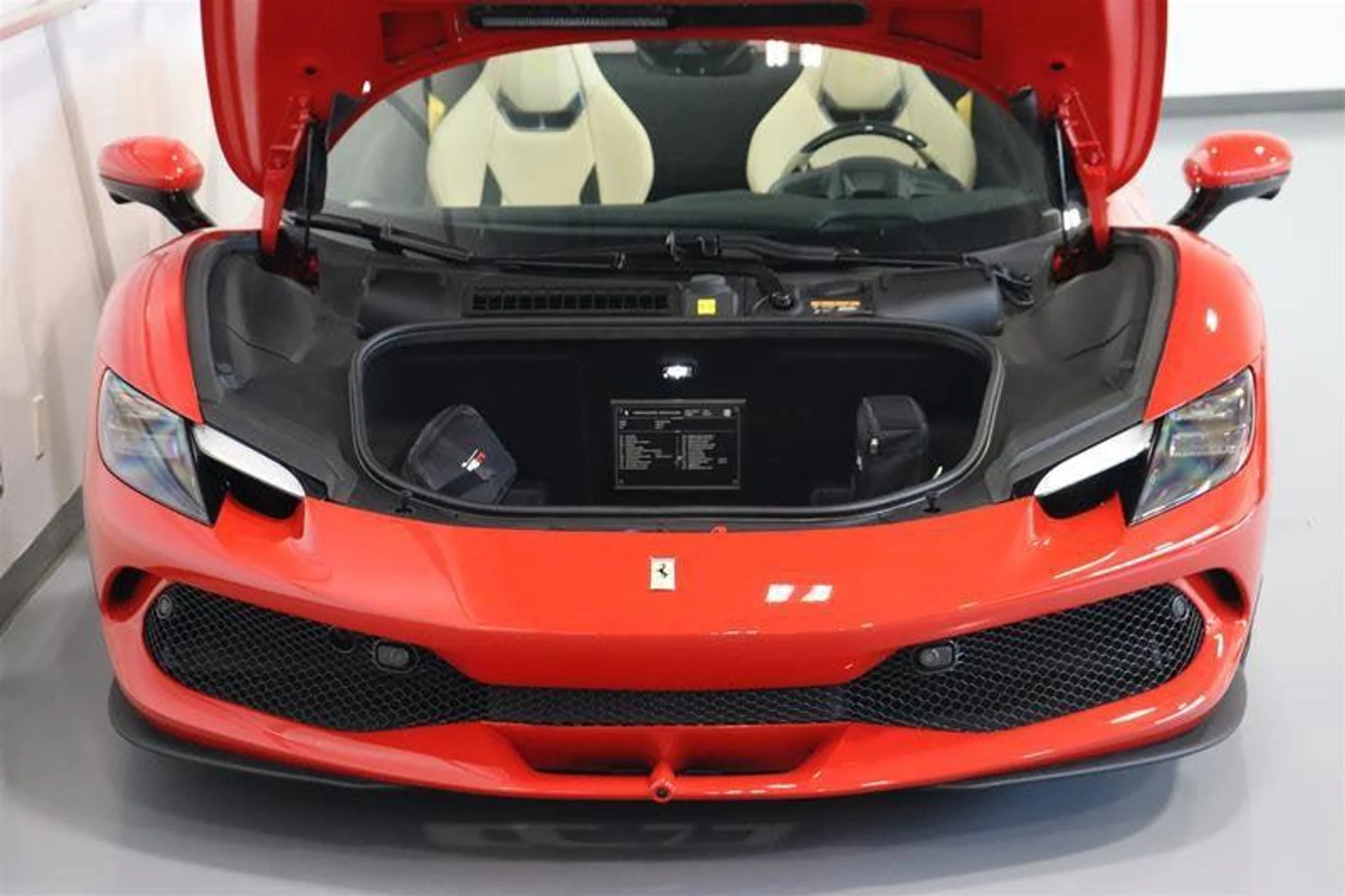 mph008_1059004822_Used_2023_Ferrari_296_GTS_Base_1785931031_167c41c044