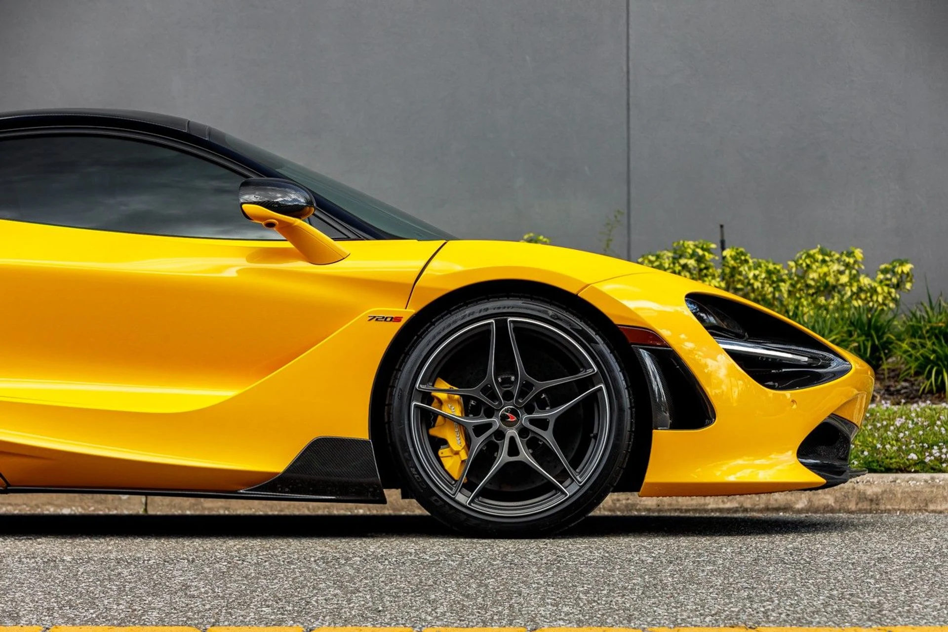 mph008_1059612299_171_p9_l_ca4b982c5a