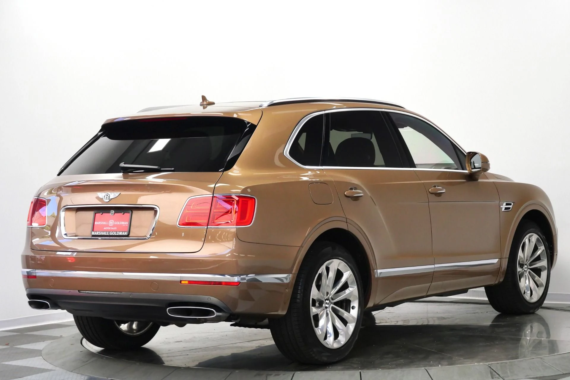 mph008_1066097464_Used_2017_Bentley_Bentayga_W12_Four_Seat_Comfort_Specification_with_Rear_Console_1776956660_e6746bb583