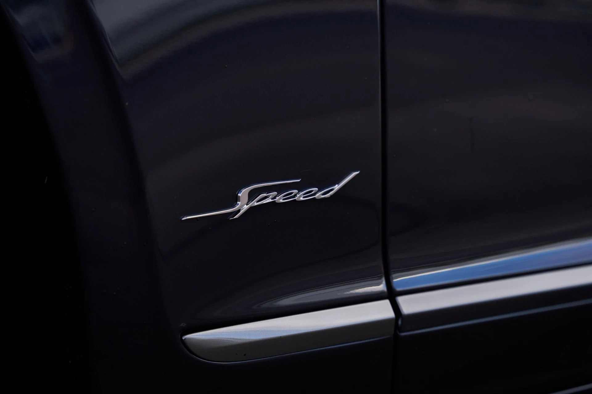 mph008_1070558469_Used_2025_Bentley_Flying_Spur_Speed_1793037766_3363009d6c
