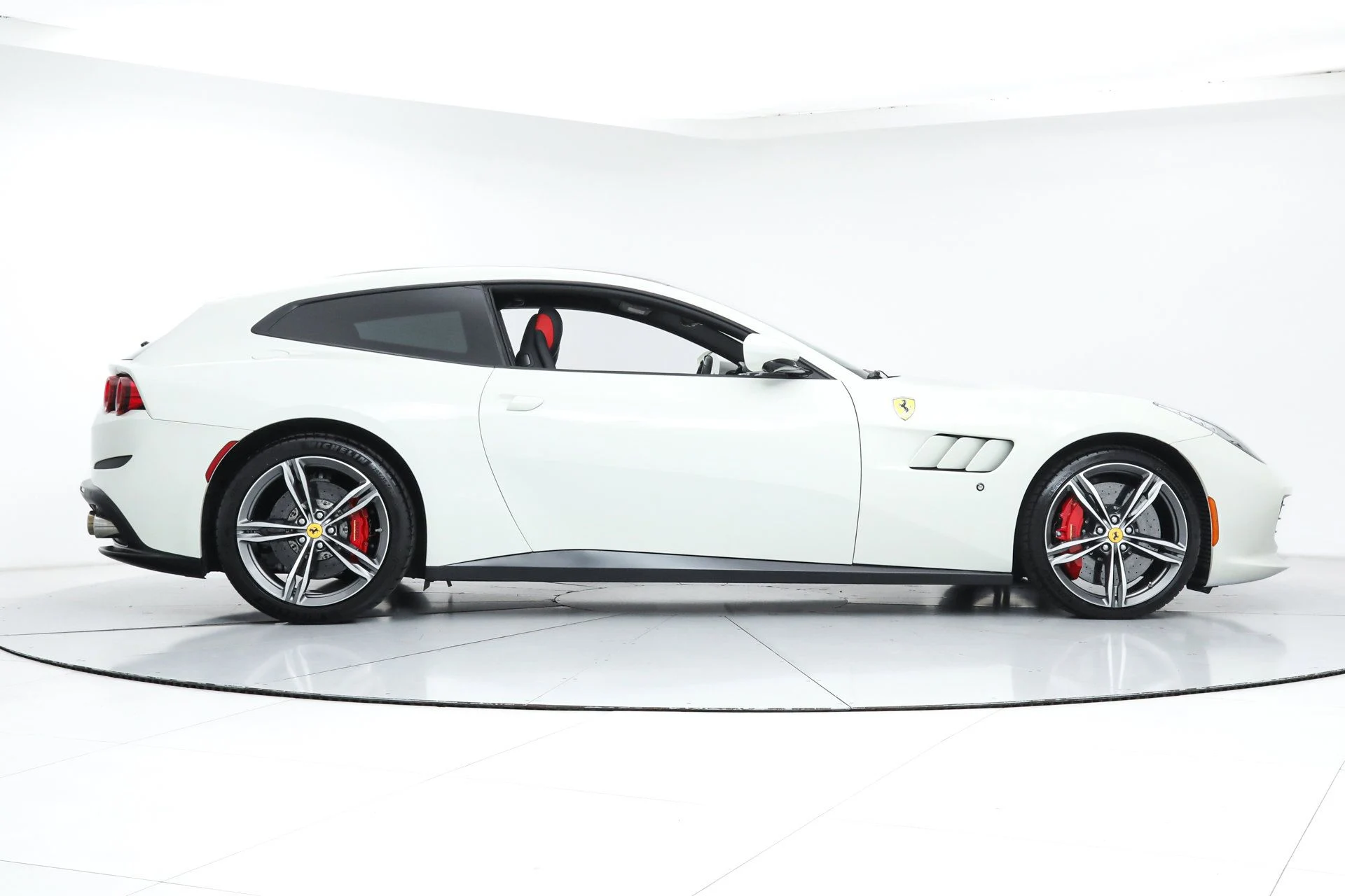 mph008_1075485402_6da533afcab0f47d37c24d16dcdf06f5_1d68c64d63