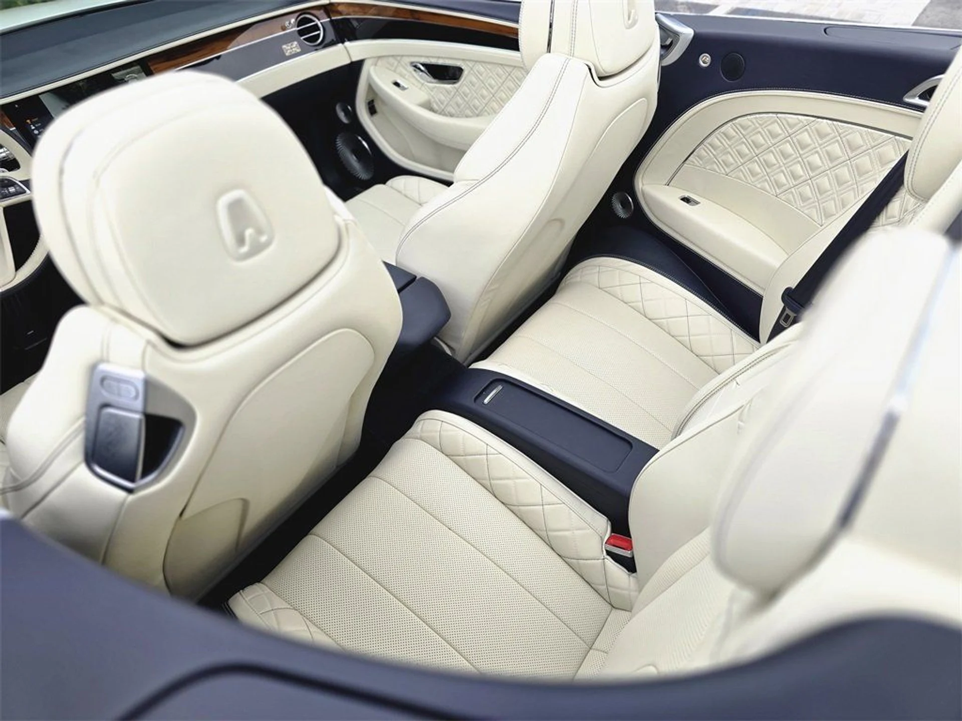 mph008_1078597311_33eccf3bfb53bd74d121f130860c5686_ee035fc881