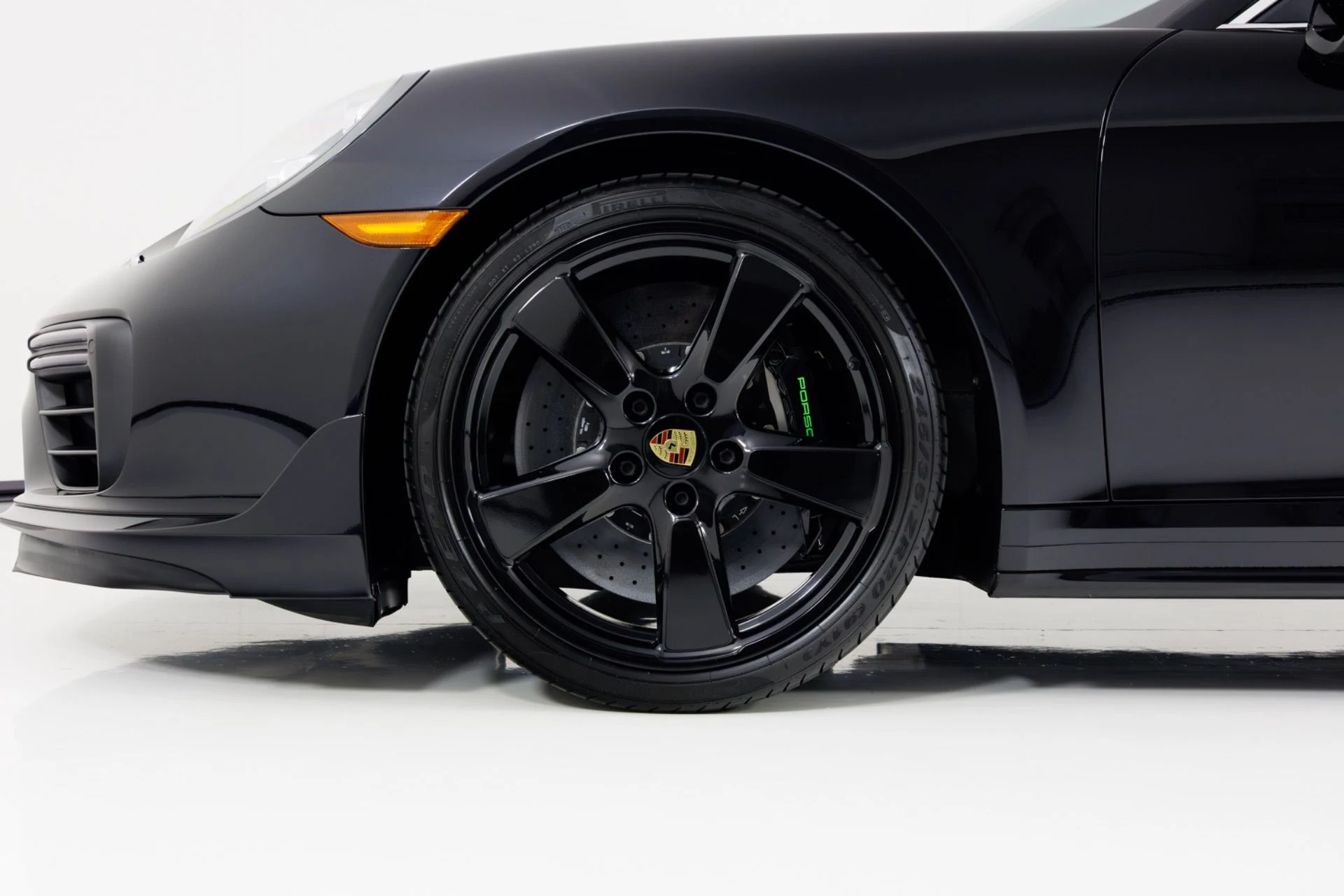 mph008_1080664188_Used_2017_Porsche_911_Turbo_S_1773337571_438659011a