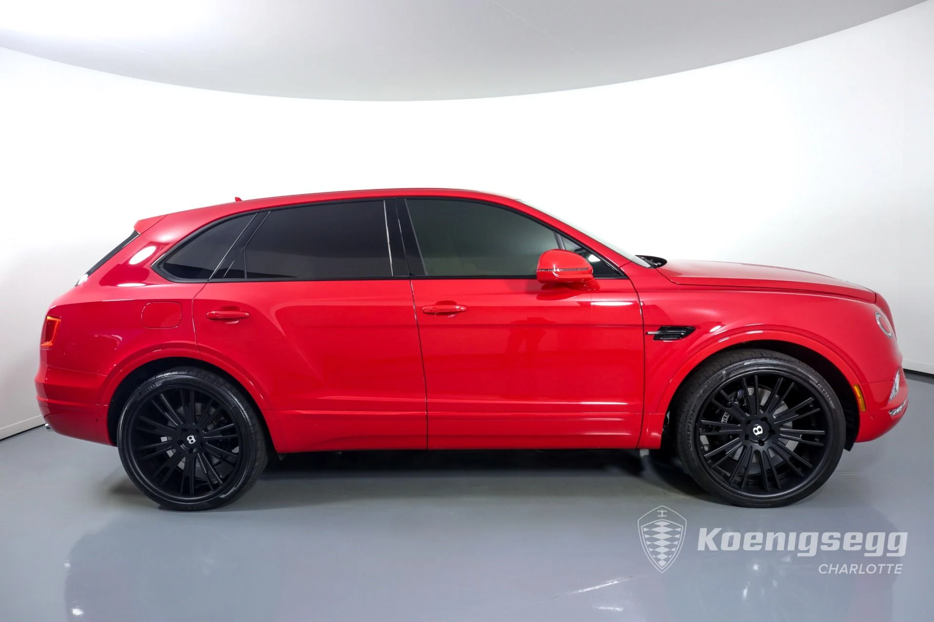 mph008_1087967988_Used_2018_Bentley_Bentayga_Onyx_Edition_1673032642_f17fd81ad3