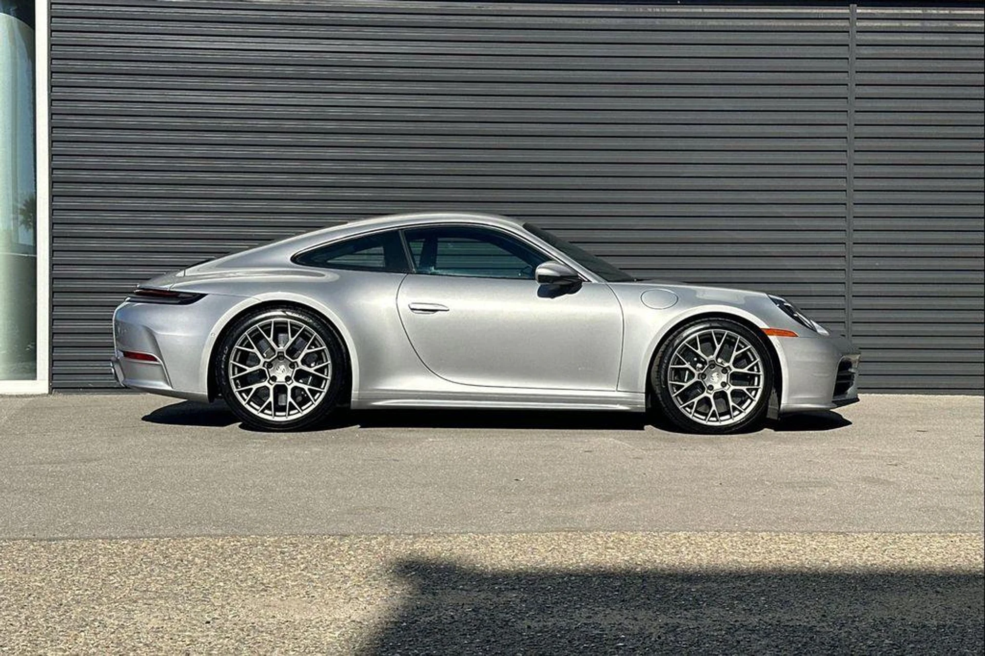 mph008_109596198_c_Wkdj_QGIGDD_0l3_PLDA_Ed_O38f_H_Rc_a113078c0f