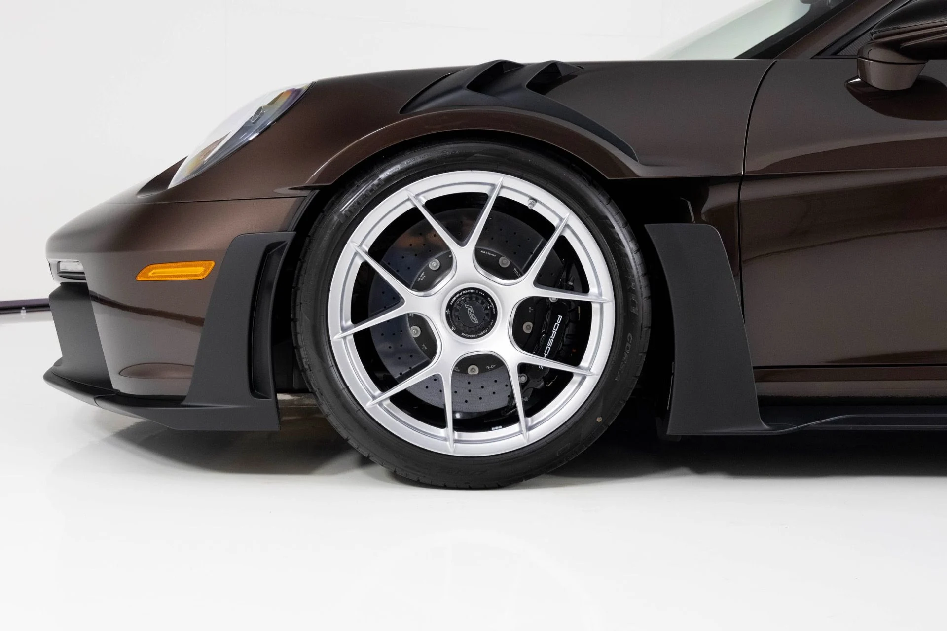 mph008_1096786002_Used_2025_Porsche_911_GT_3_RS_1764185272_d832afb031