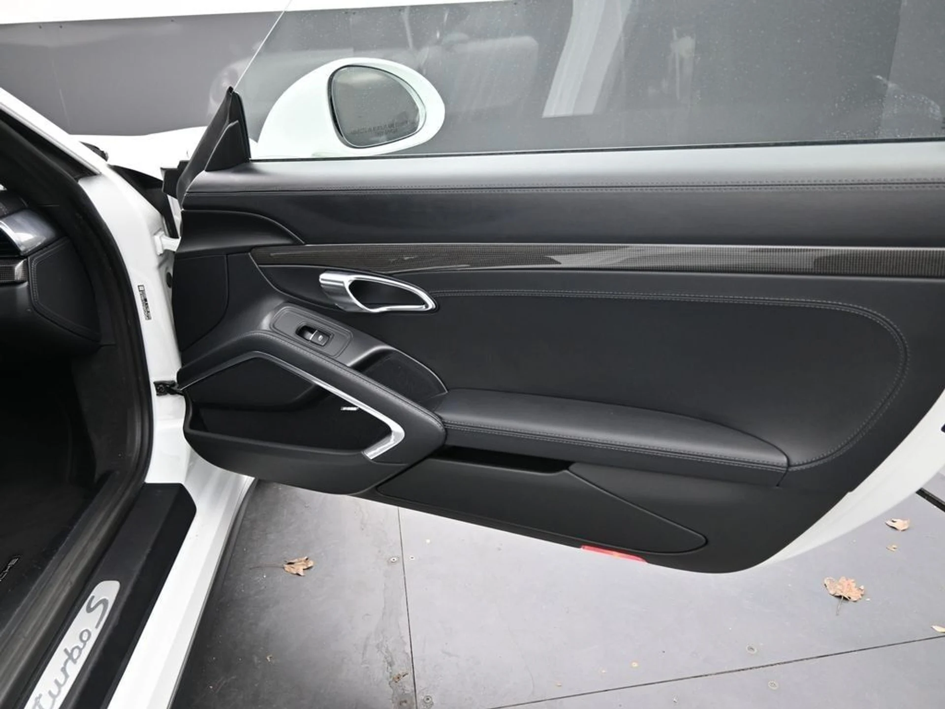 mph008_1099082483_26ba7fa3fd53cf91f71b1f9d8bb657cex_dc859cf54c