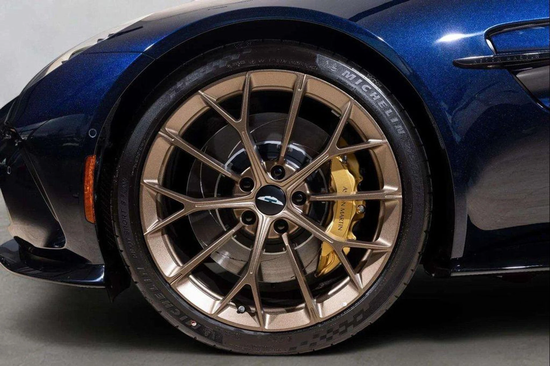 mph008_1100427639_i_I8_TP_Pr8_D774q_BM_2_Zz_Iqd_AVWY_Xw_5d27d70a39