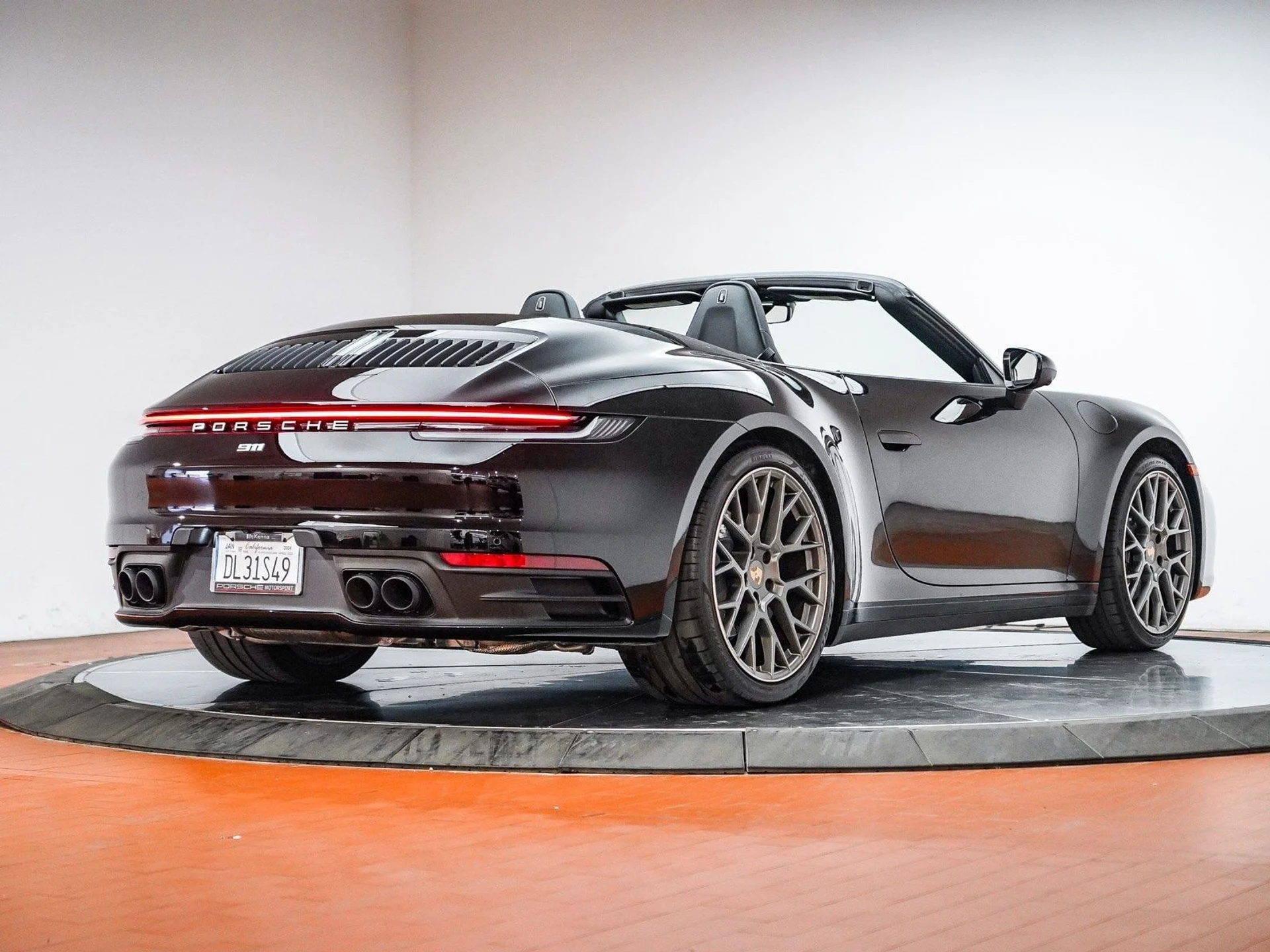 mph008_1115518791_081316800bd63230d265881bdfc10b35x_fced8a911f