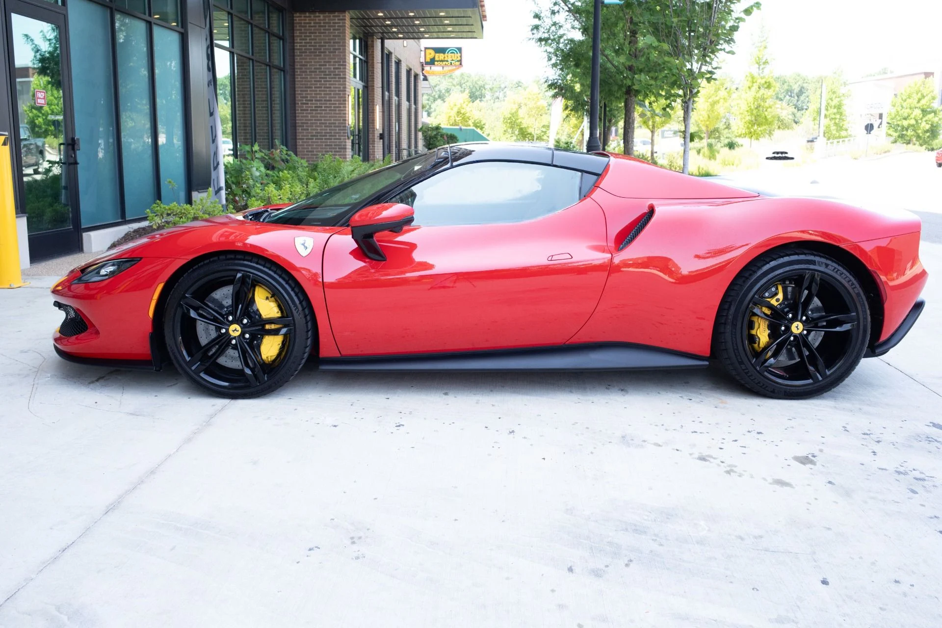 mph008_1117149202_Used_2024_Ferrari_296_GTS_1787170257_af30d385b6