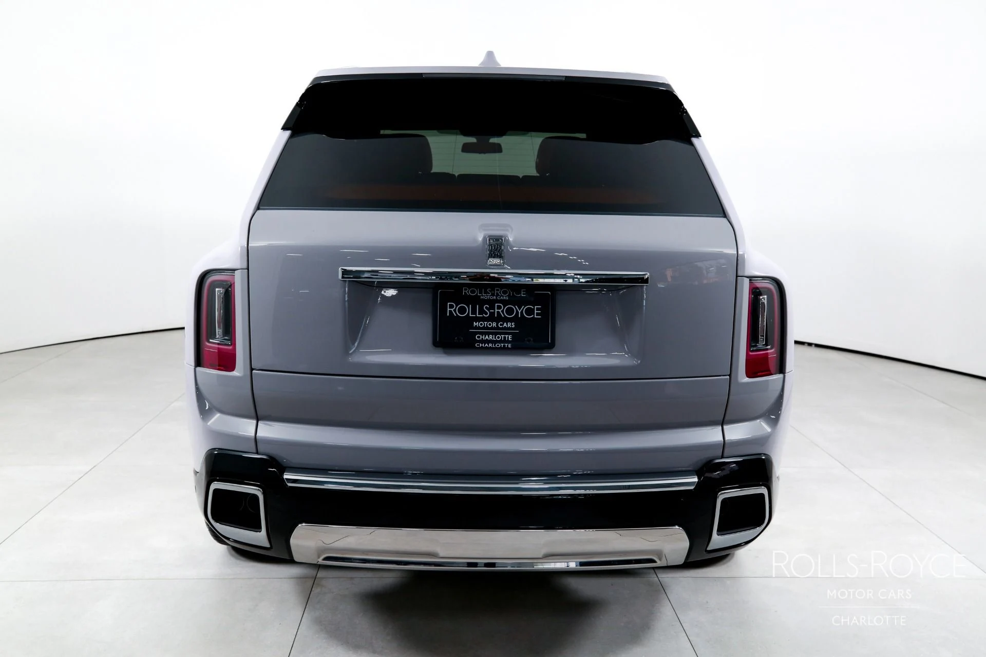 mph008_1123689400_Used_2026_Rolls_Royce_Cullinan_1775591545_1eb860d667