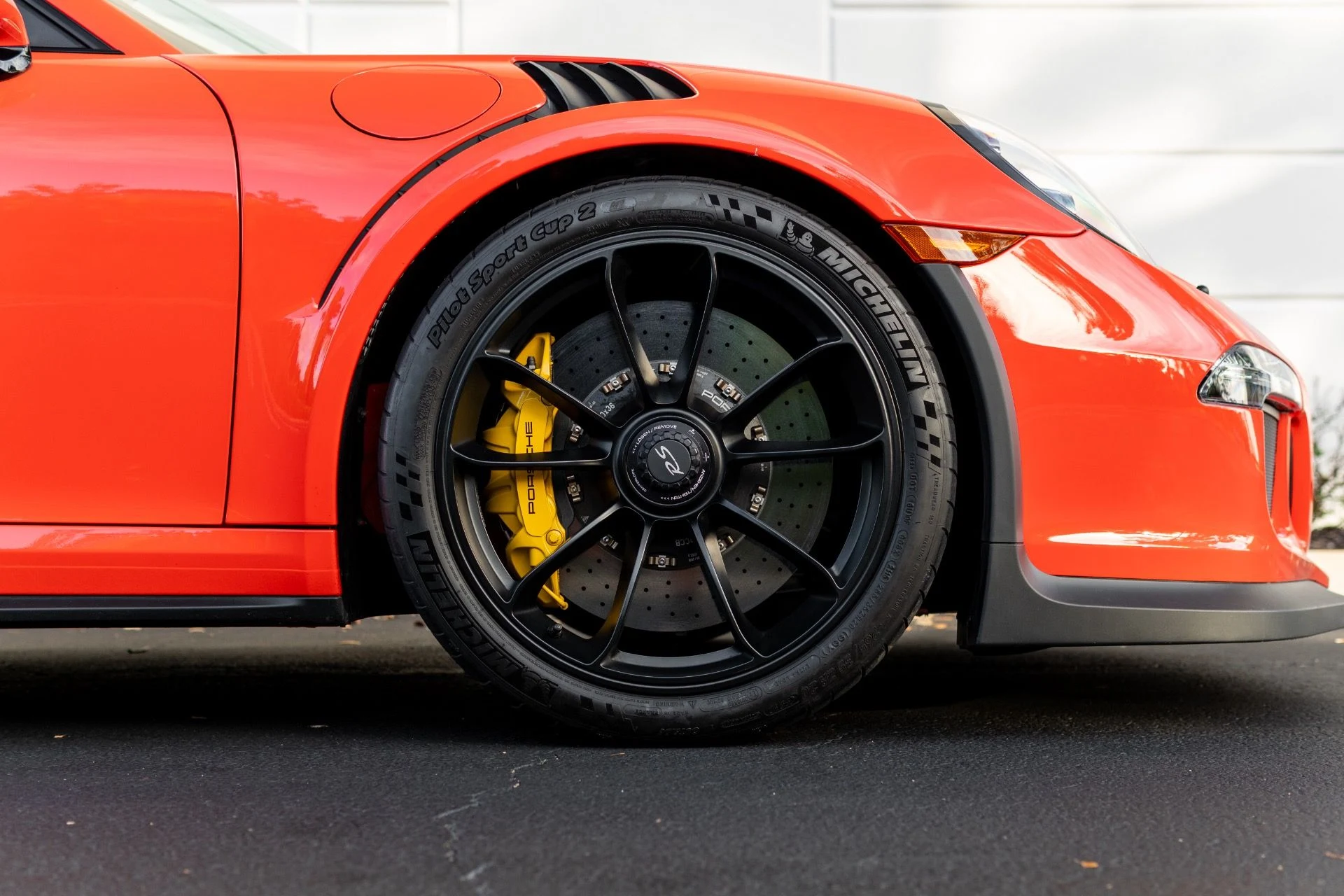 mph008_112523180_Used_2016_Porsche_911_GT_3_RS_1766773556_0e4516b27c