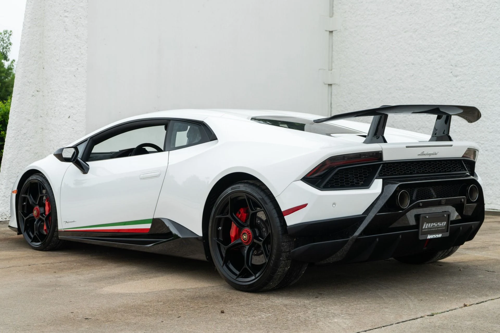 mph008_1129369810_Used_2018_Lamborghini_Huracan_LP_640_4_Performante_1784069470_2dd7718ada