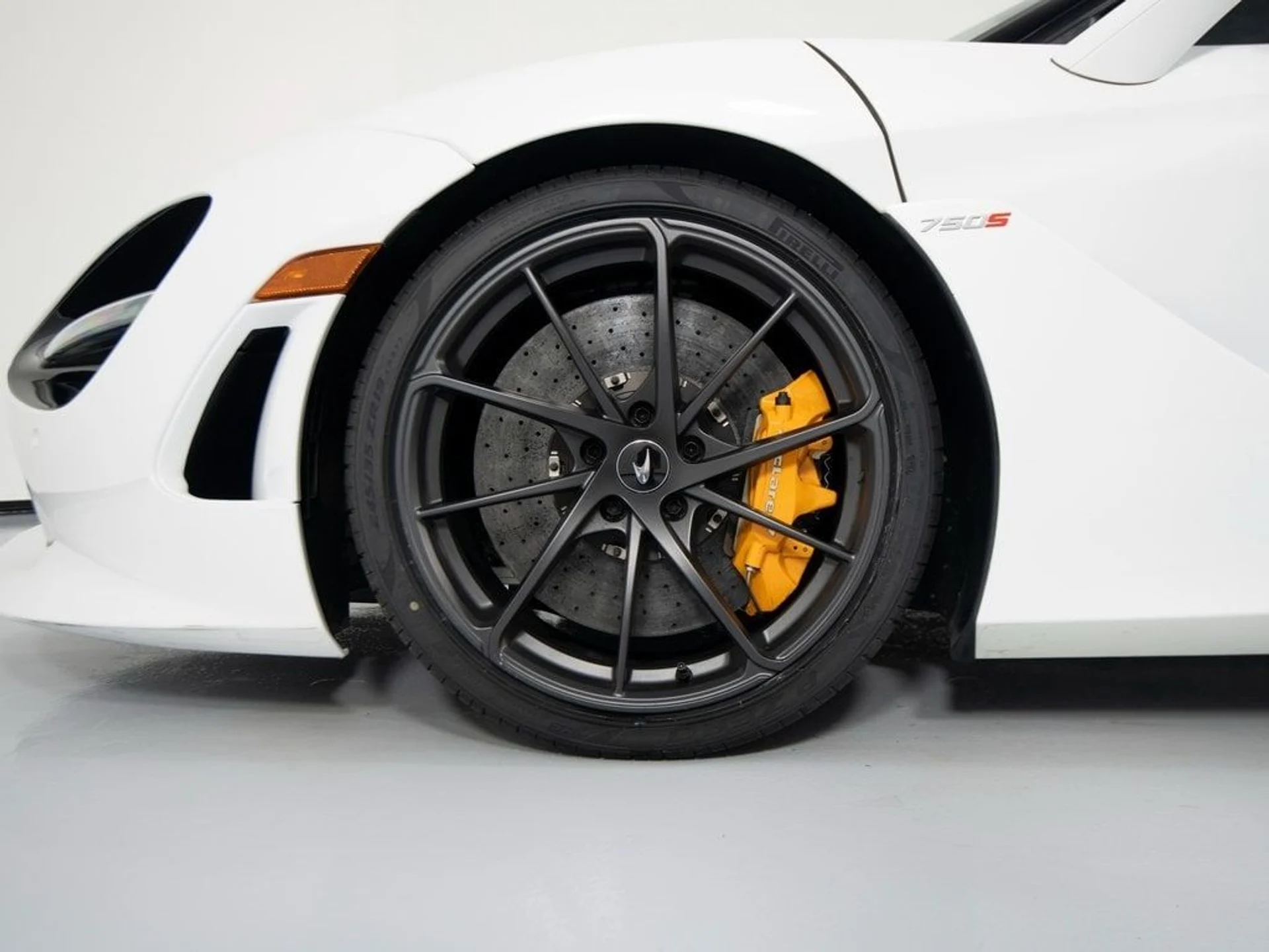 mph008_112956894_319cf7aeebb6e2d7f4bedede9736609ex_ca720929d9