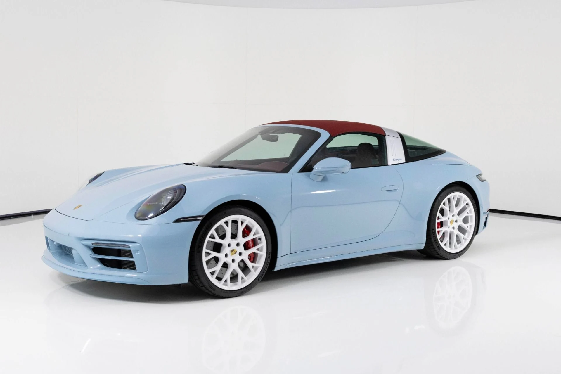 mph008_1135160775_Used_2023_Porsche_911_Targa_4_GTS_1762298420_3d1db0db6b