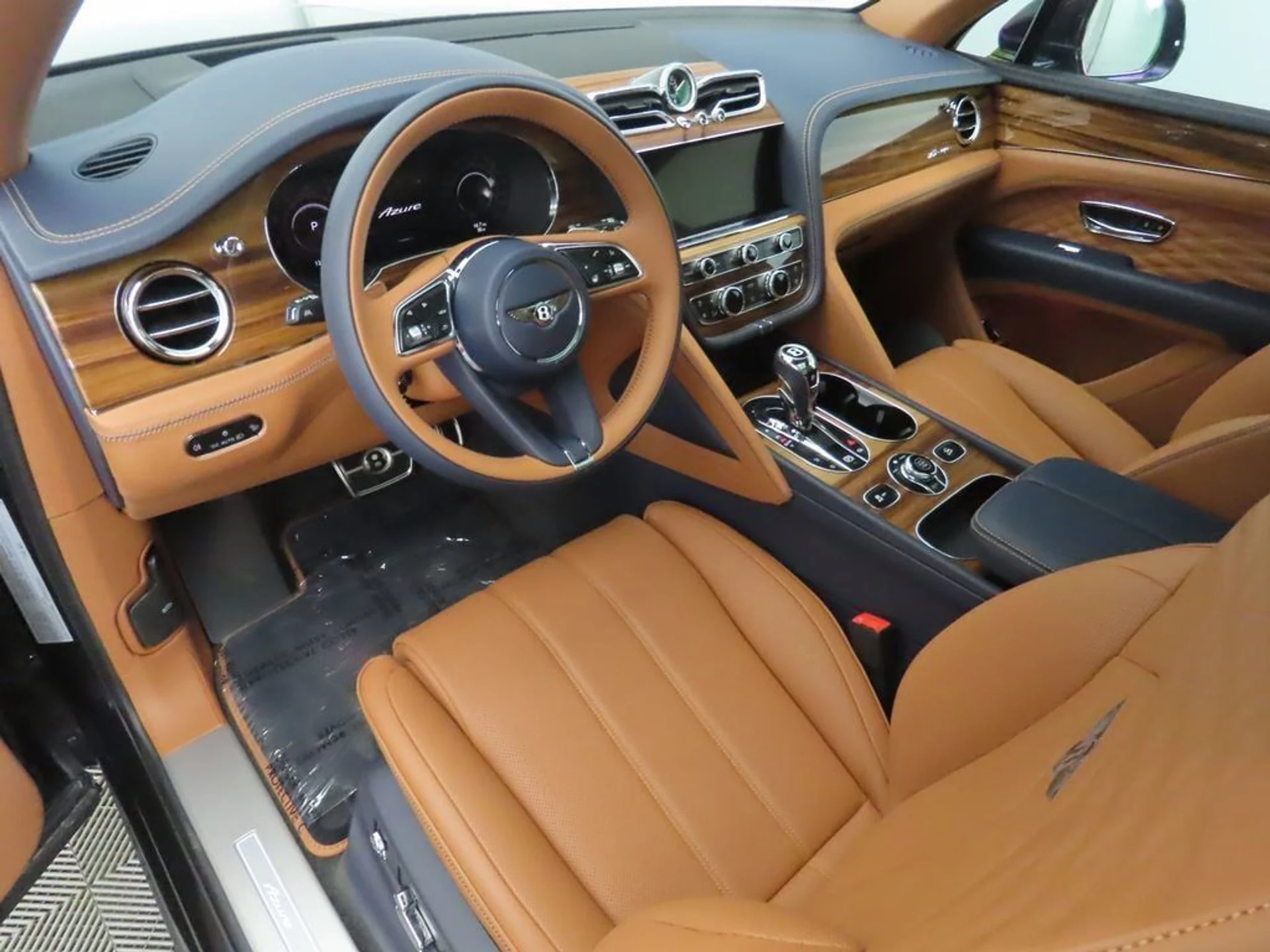 mph008_1138083270_new_2025_bentley_bentayga_v8awd_8119_22910535_9_1024_057c0d097e