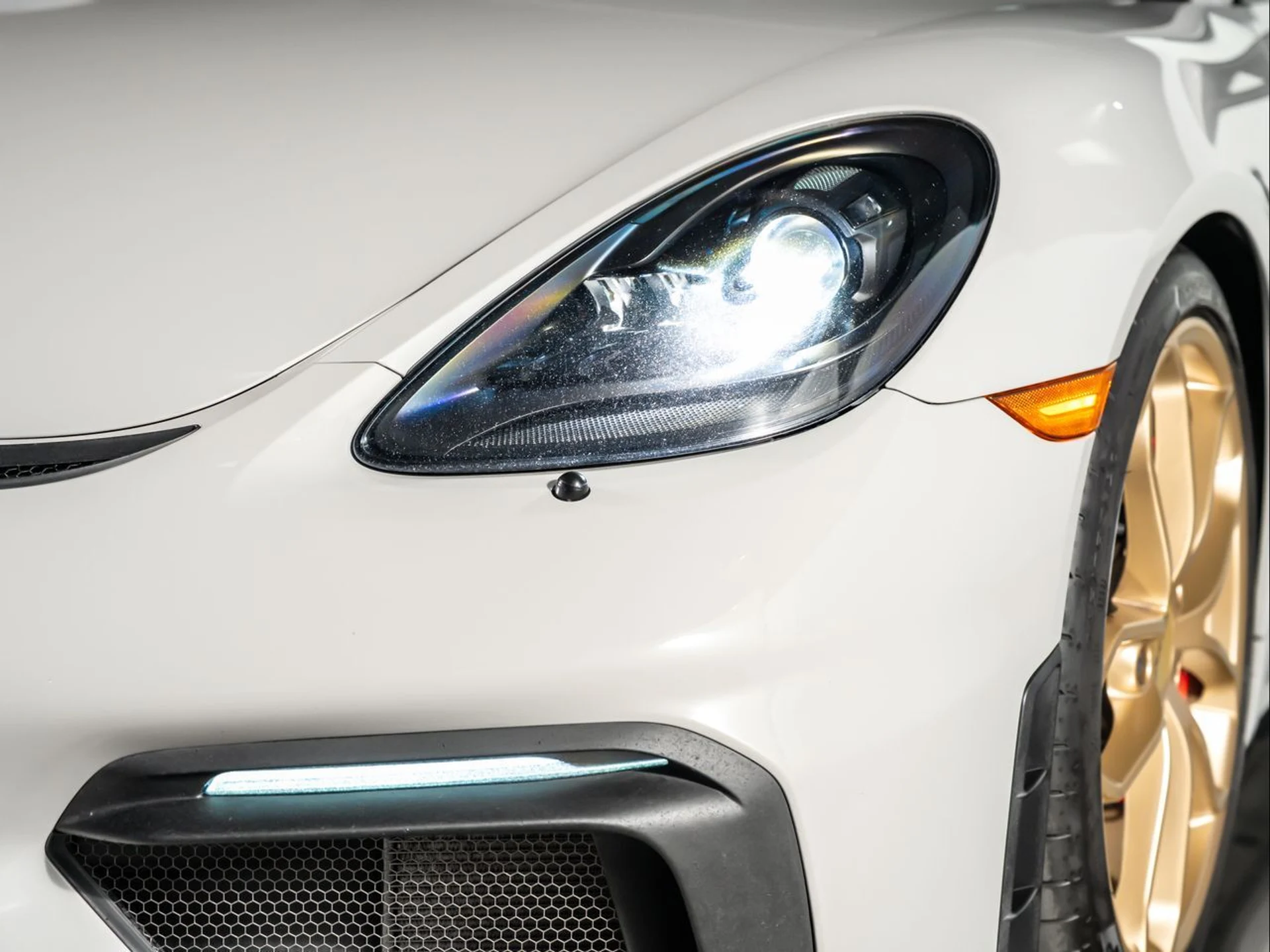 mph008_1143143263_ccbf355110fc801725a971a2507c2a88_312a59edd3