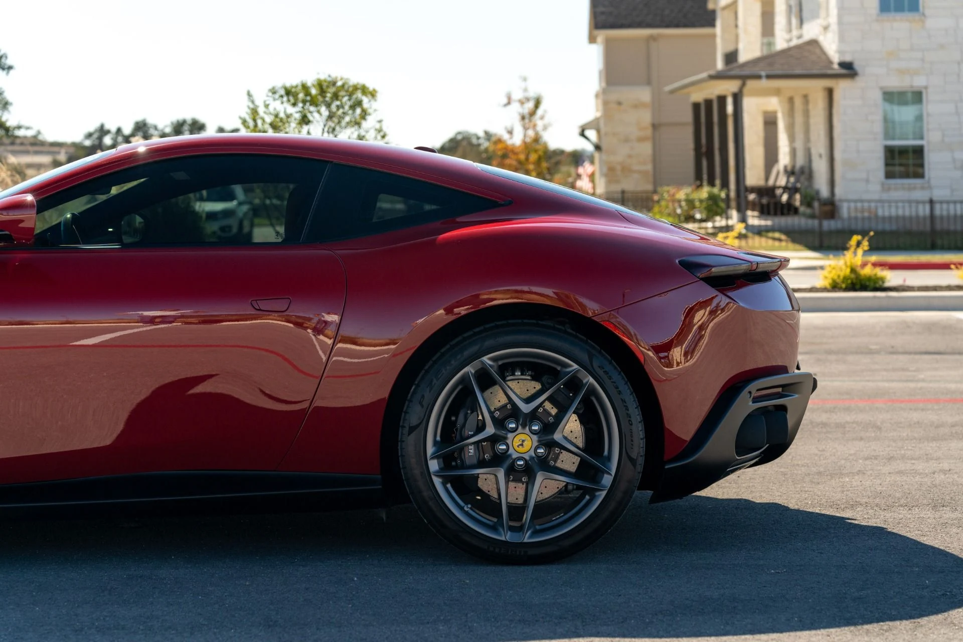 mph008_114671605_Used_2022_Ferrari_Roma_1780679445_a3336b0e2b