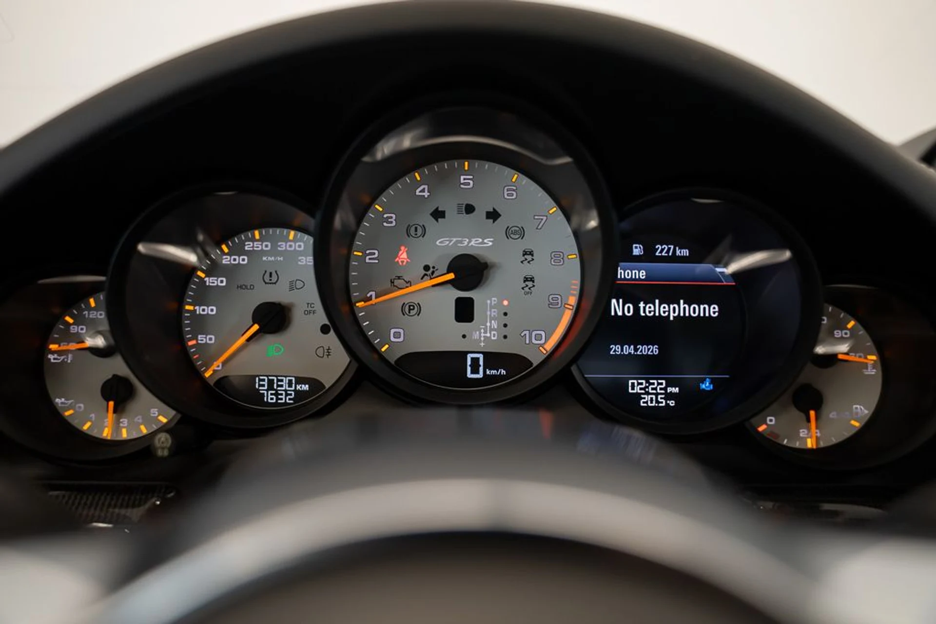mph008_1148873405_porsche_911_2016_jpg_v_1777670076_5cea65ae92